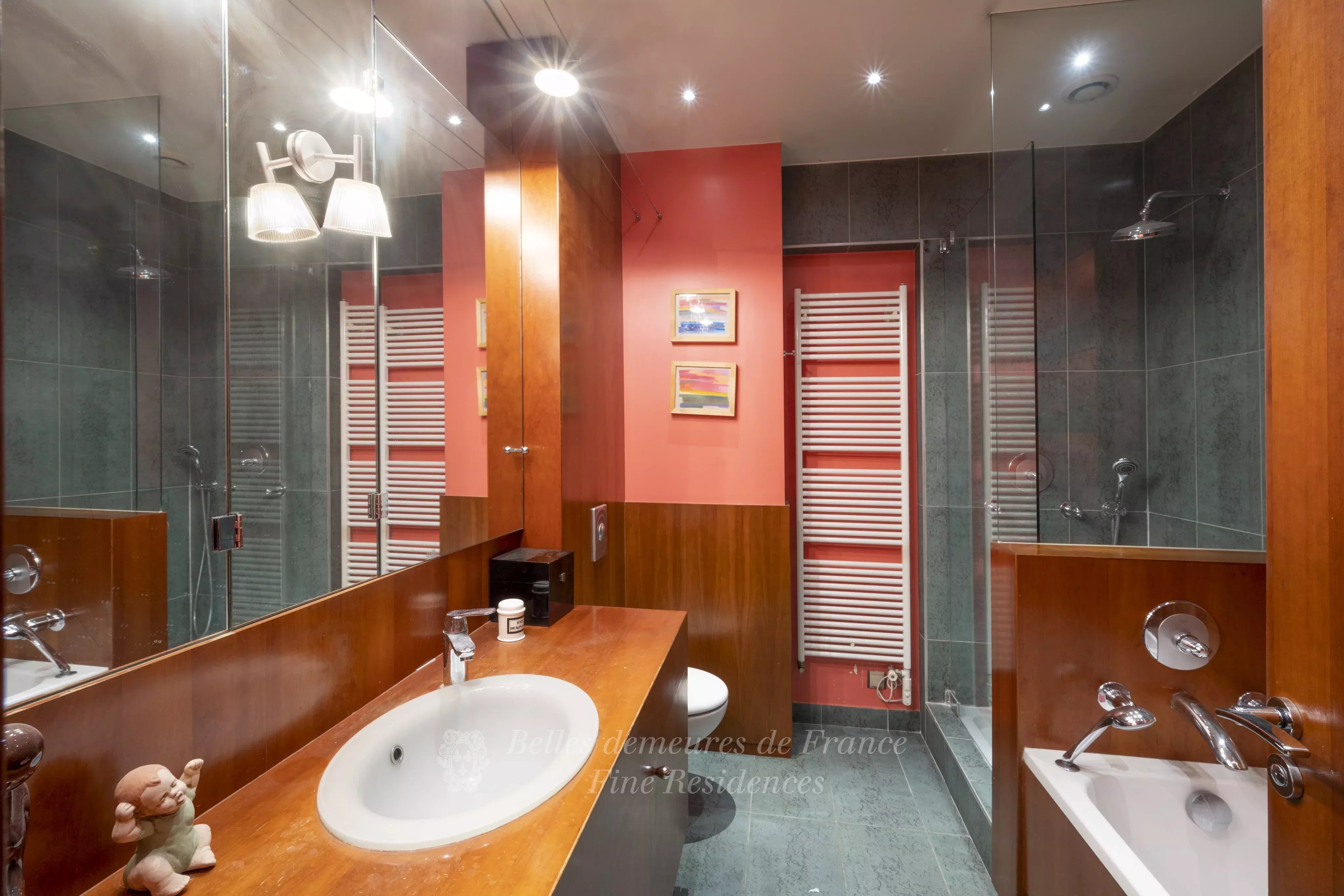 Sale Apartment Paris 7th