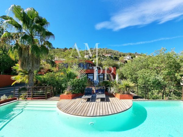 Modern Family Estate in Mandelieu with Panoramic Sea Views — photo 2