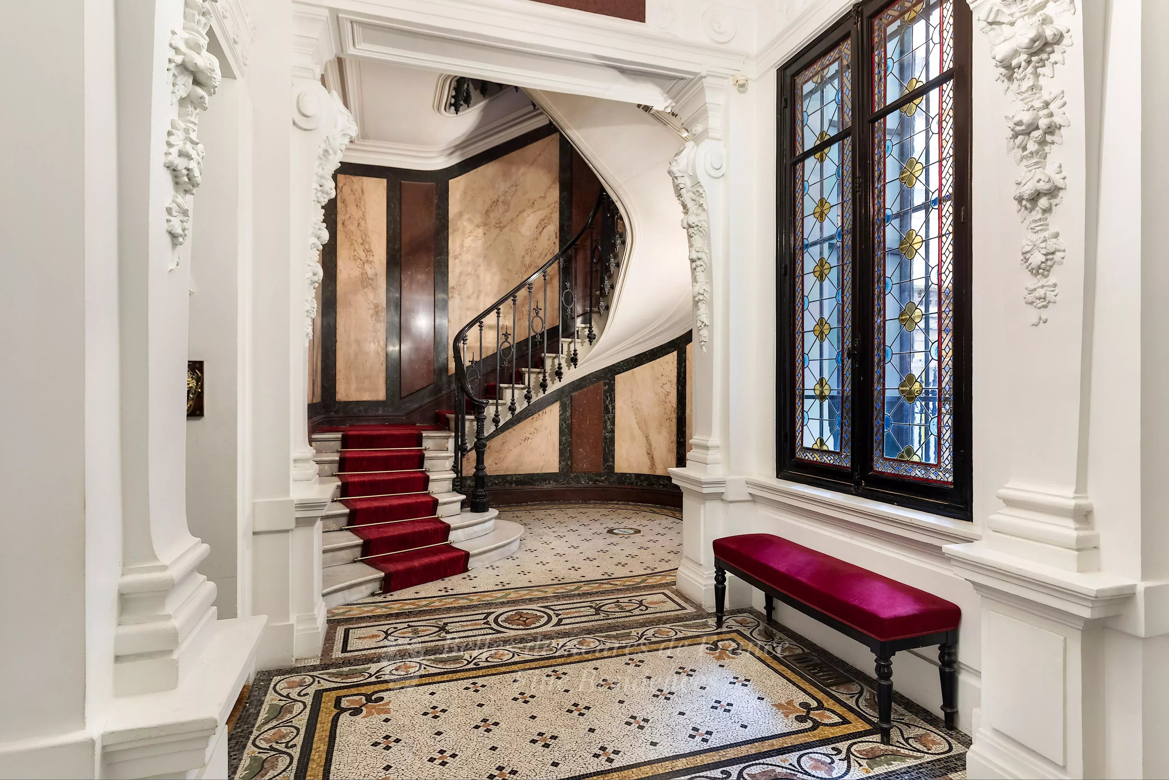 Sale Apartment Paris 16th