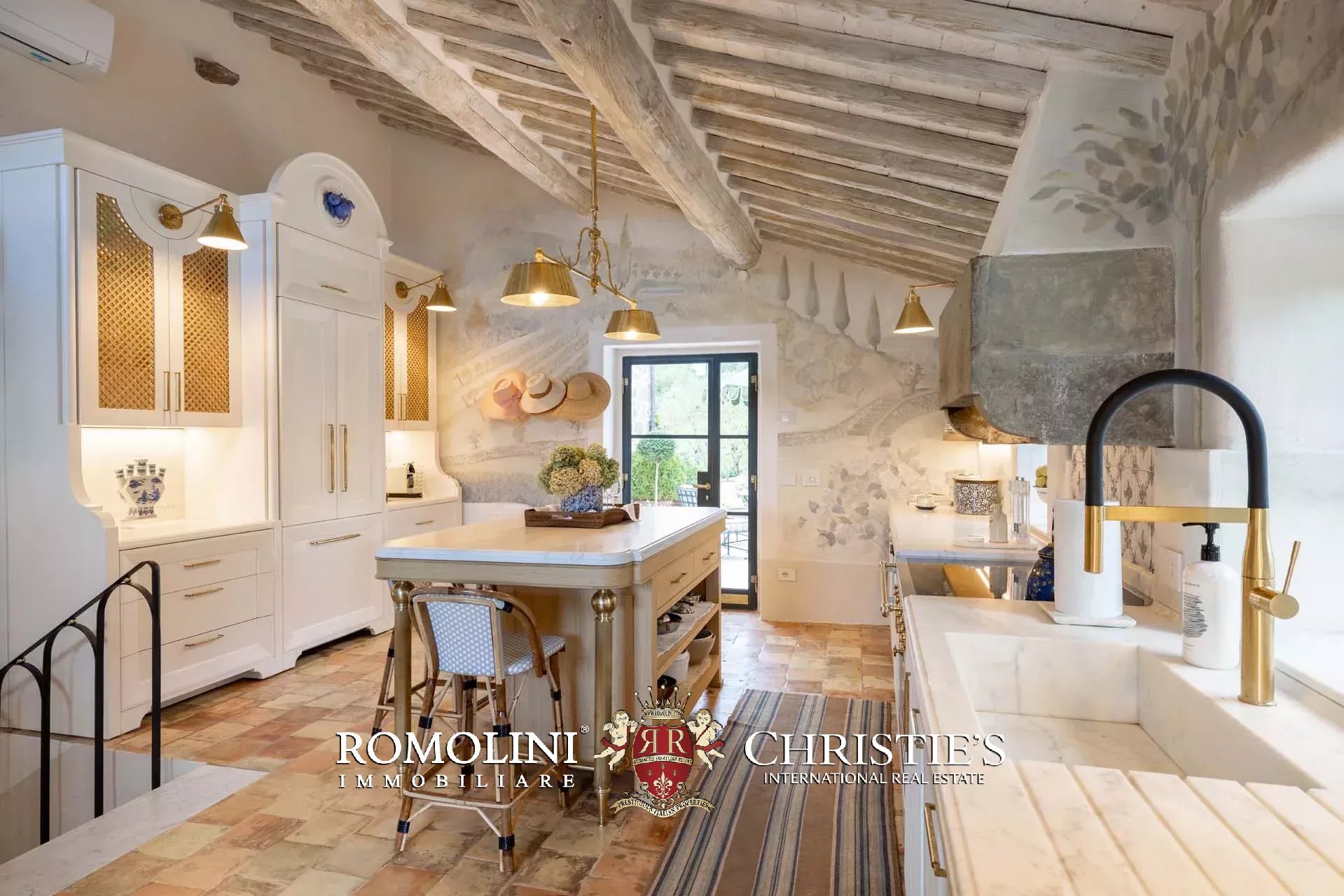4 Bedroom Villa/Townhouse's Image 23