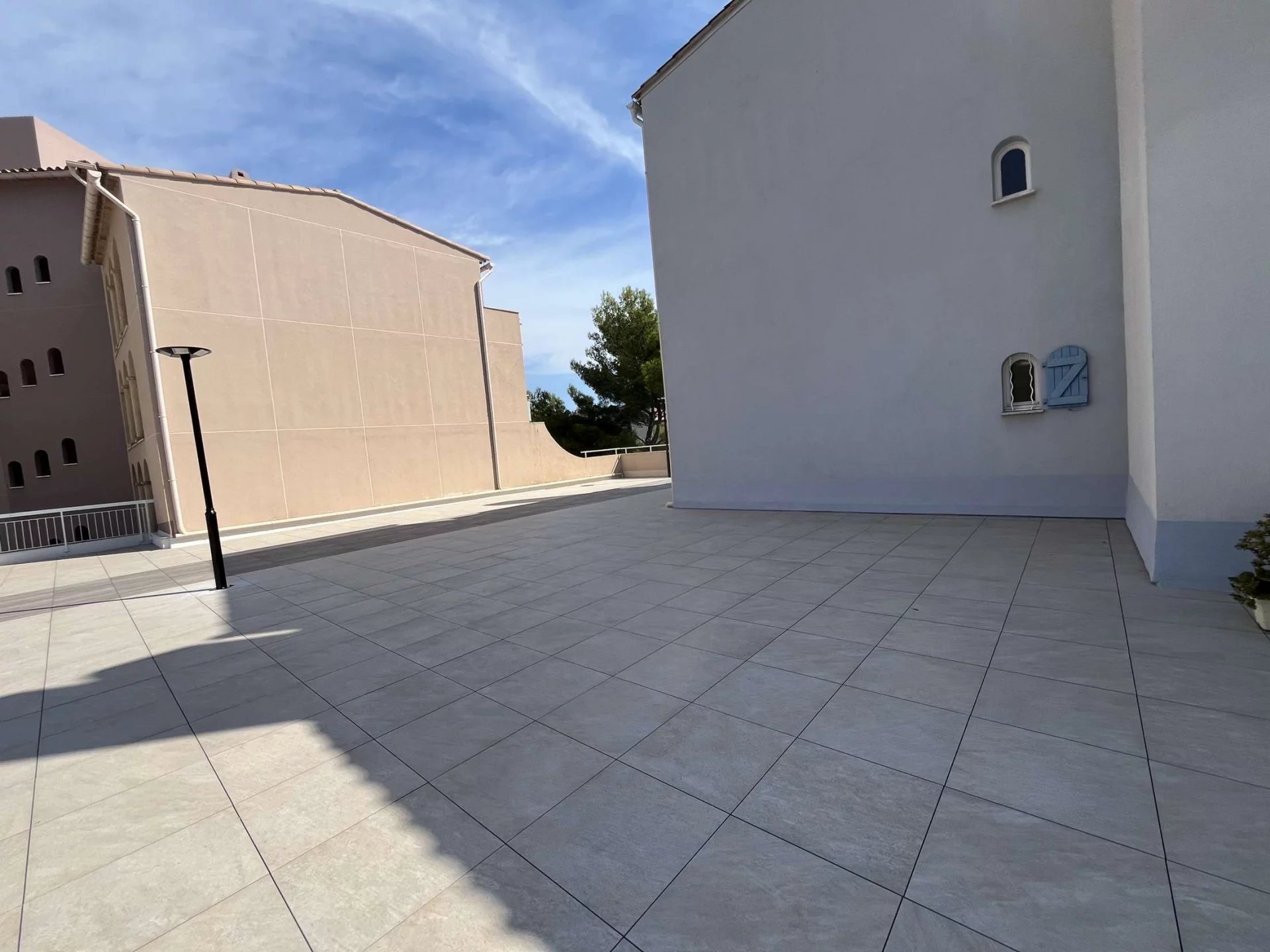CAVALAIRE 2 BEDROOMS APPARTMENT