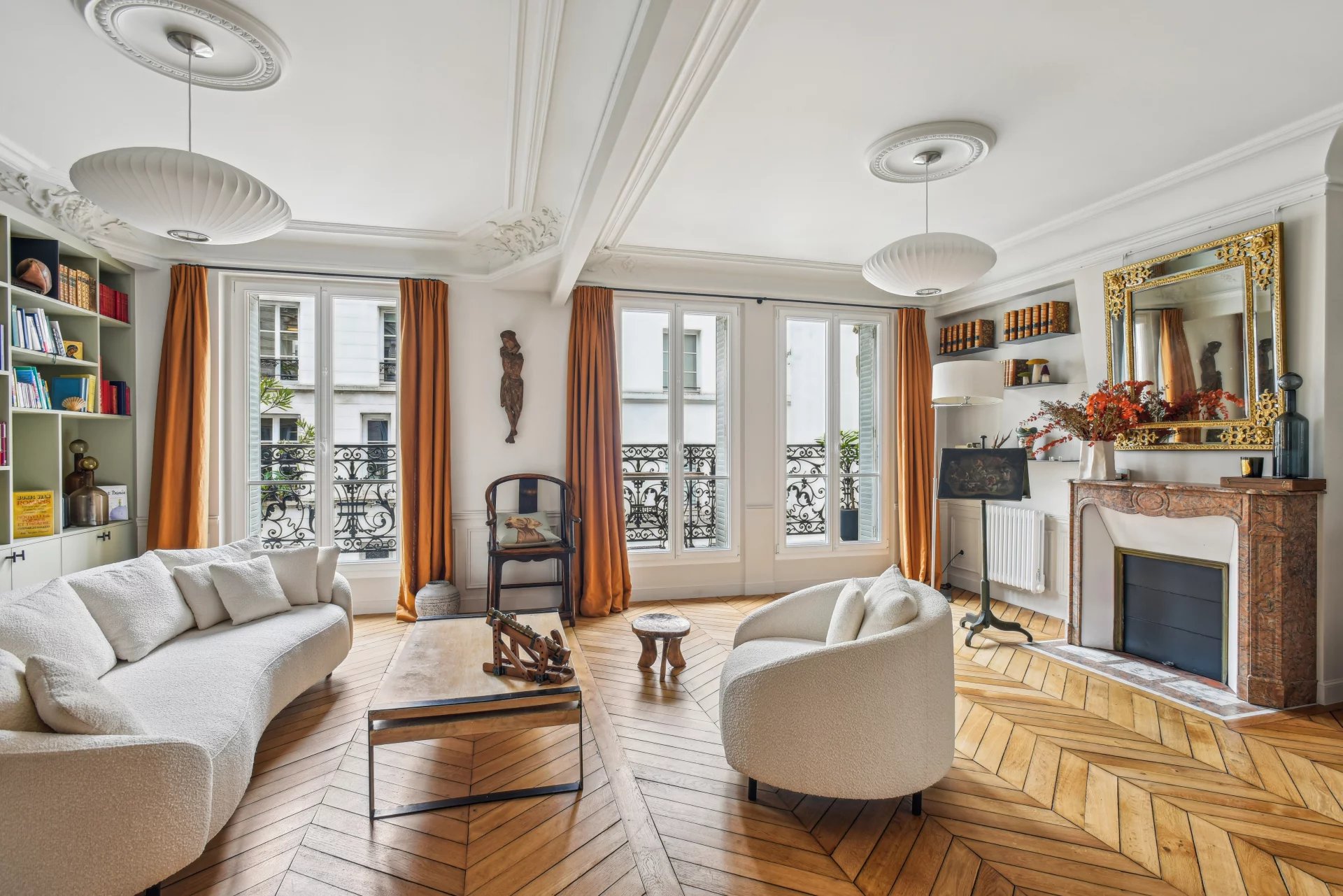 Appartement Familial avec balcon- Marais