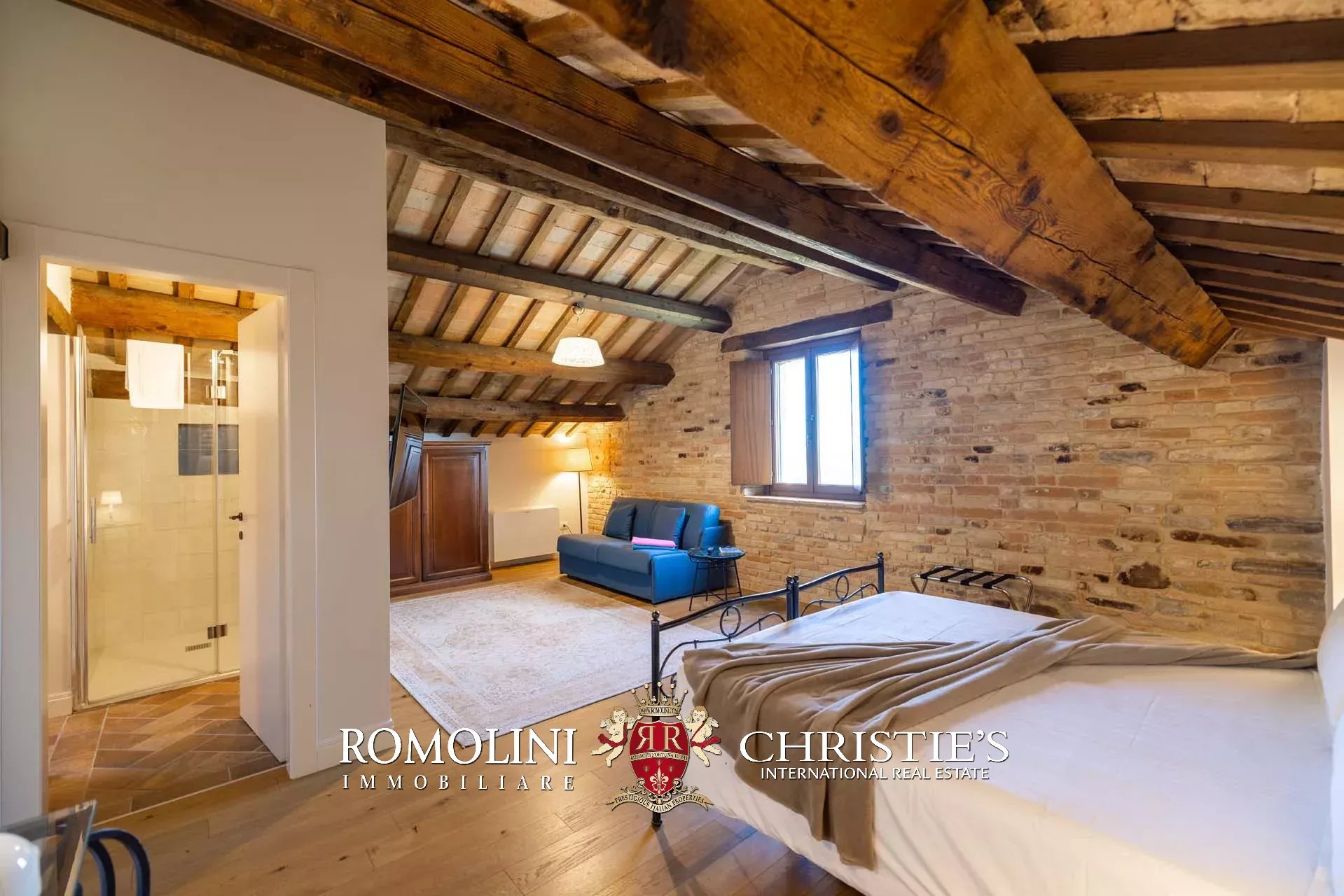 9 Bedroom Villa/Townhouse's Image 53