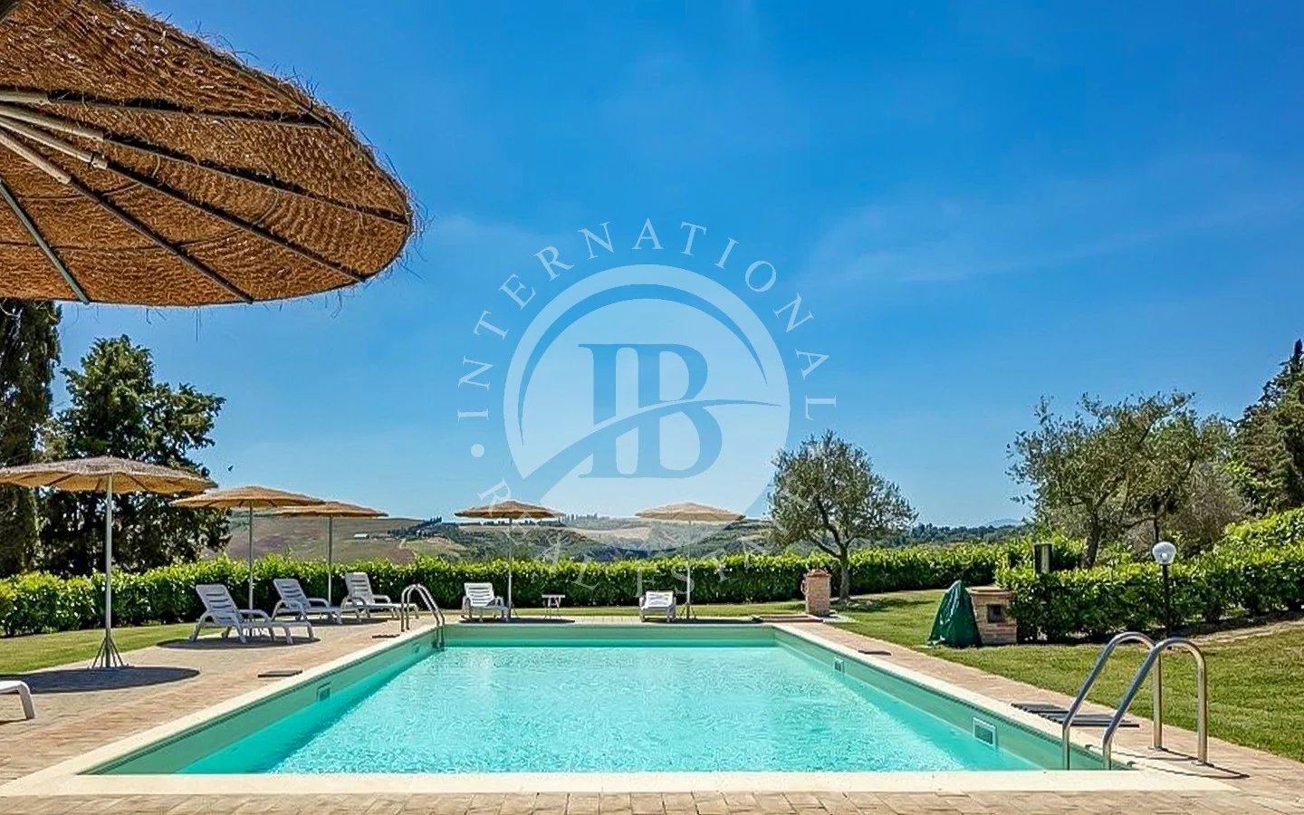 Villa in Asciano - Image 4