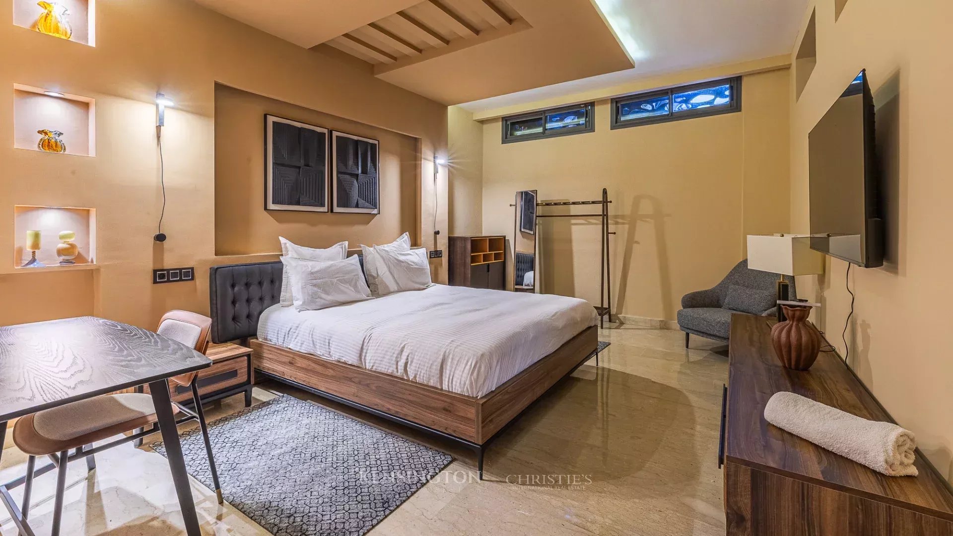 4 Bedroom Villa/Townhouse's Image 30