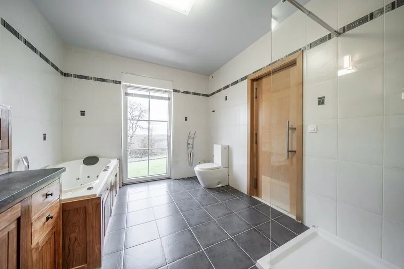 Sale House Ferrières