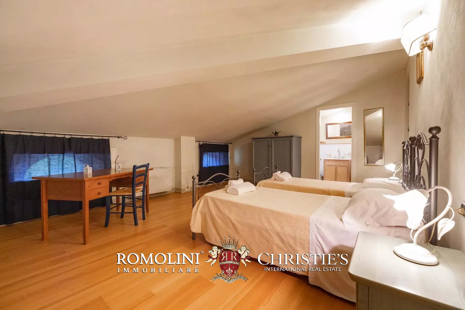 15 Bedroom Villa/Townhouse's Image 58