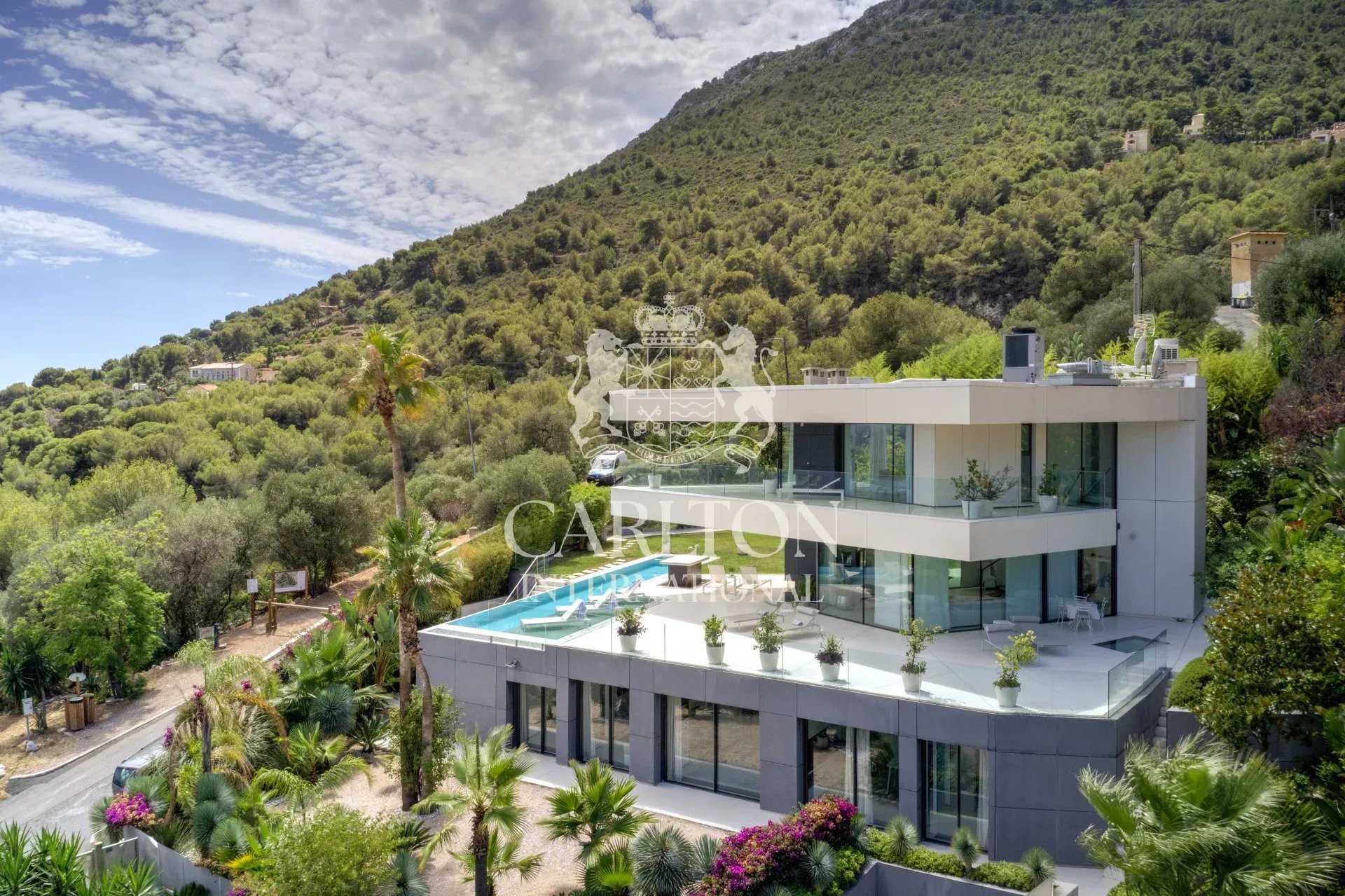 Villa with panoramic sea view overlooking Monaco