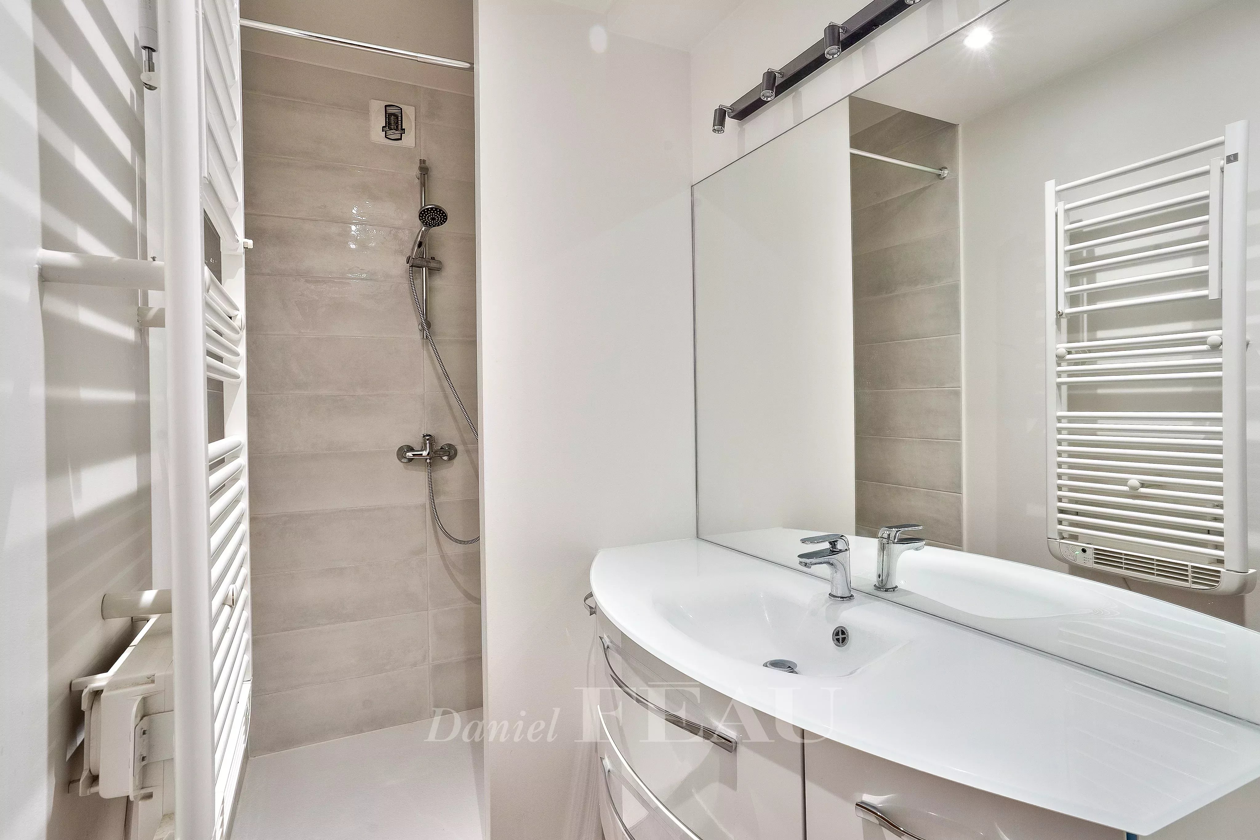 Rental Apartment Paris 18th