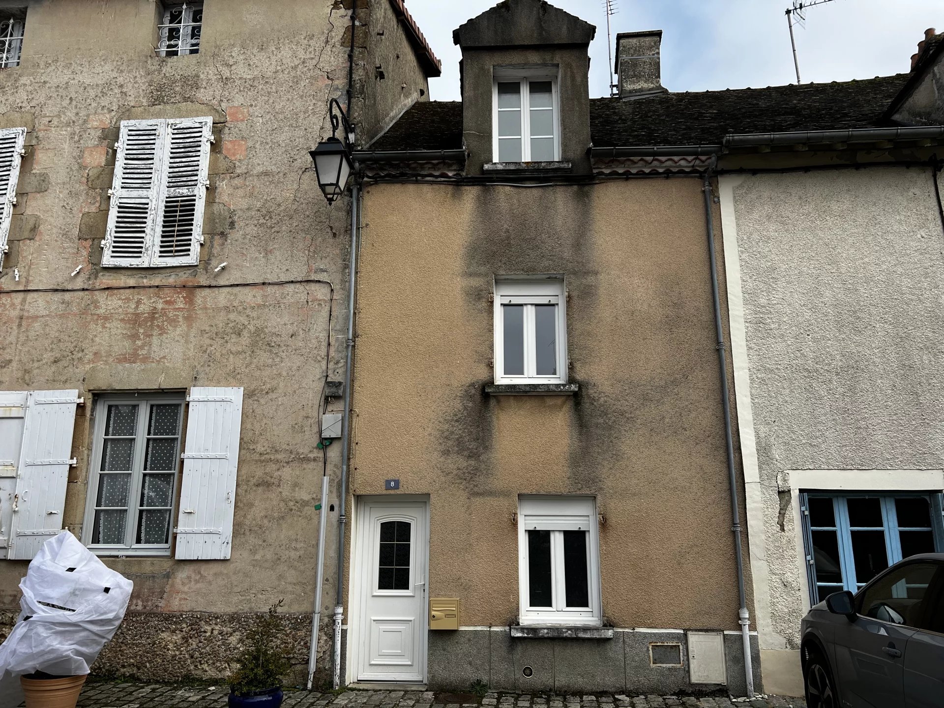 Charmante maison de deux chambres au centre de la ville
