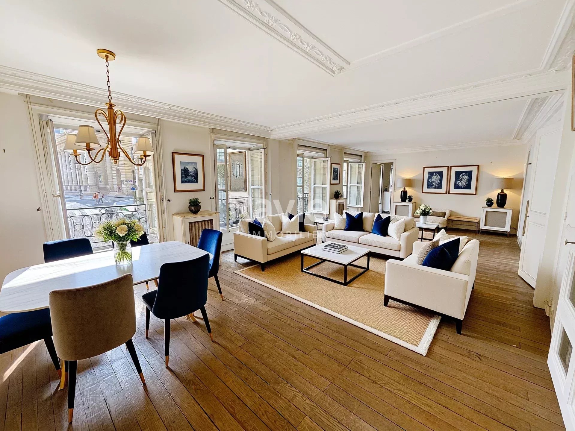 Agence immobilière de 