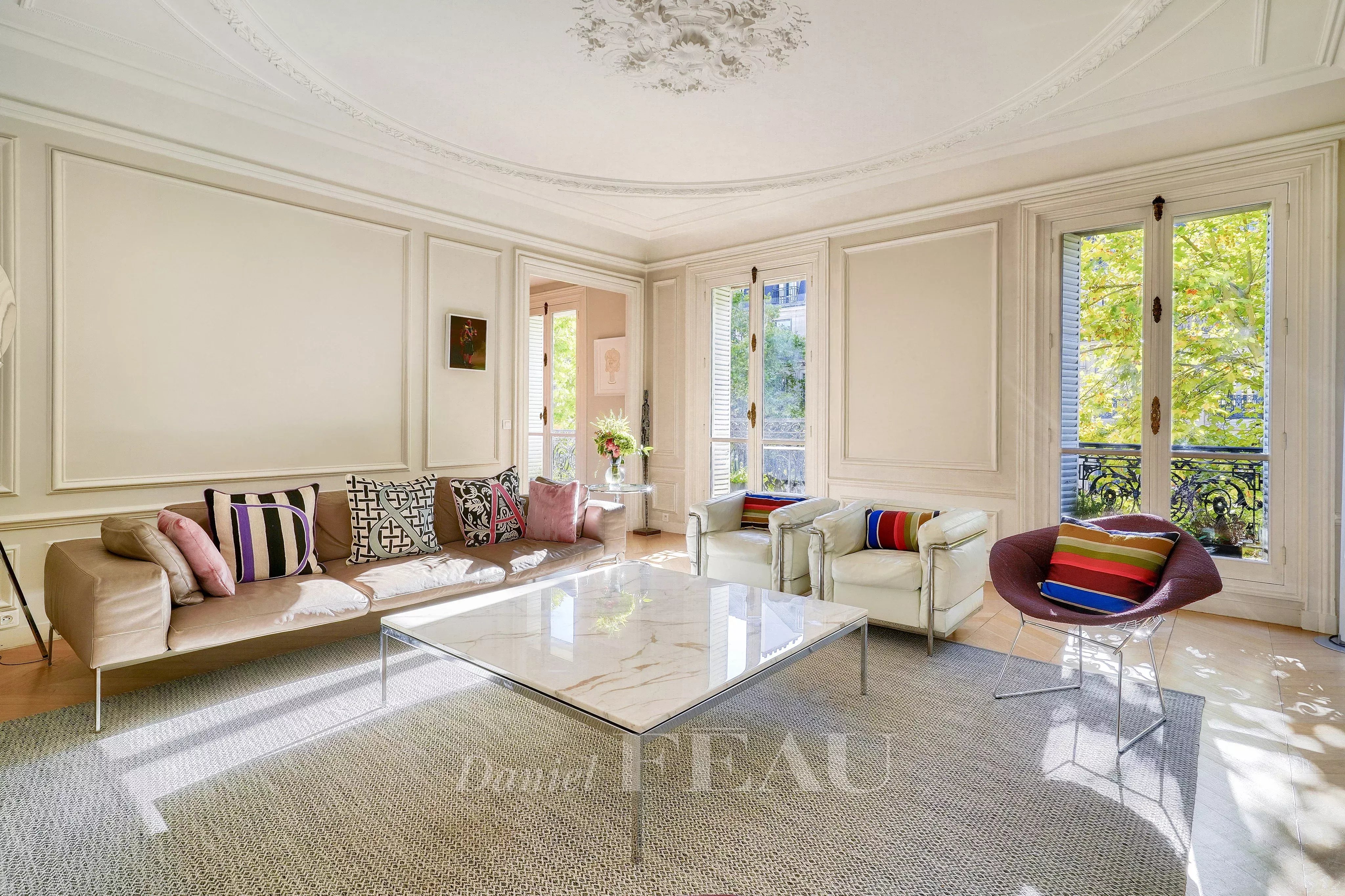 Paris XVIIe - Malesherbes. Appartement familial.