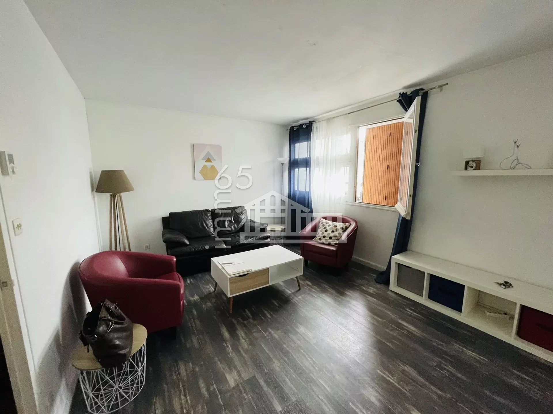 T2 MEUBLE HYPERCENTRE