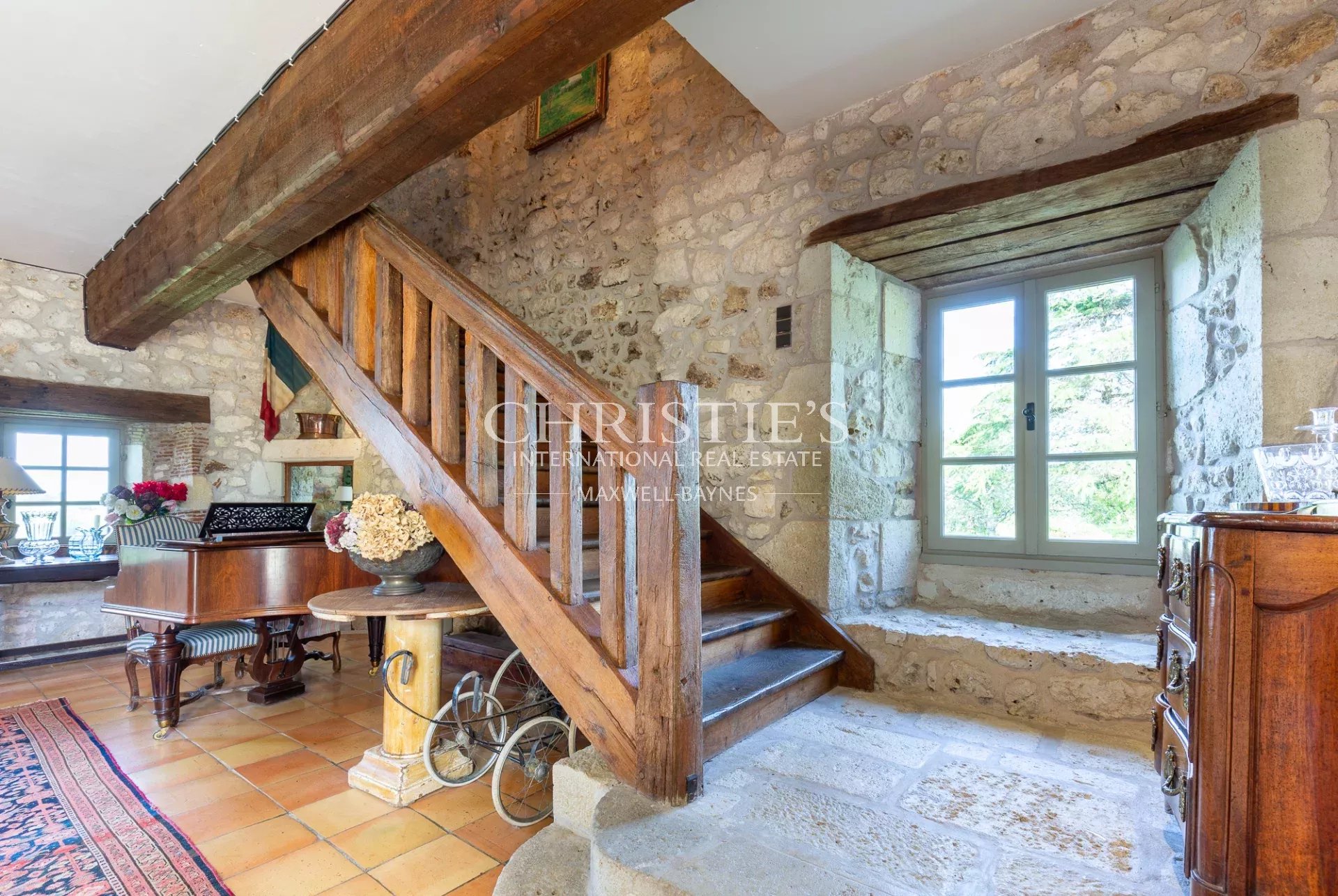 5 Bedroom Chateau's Image 16