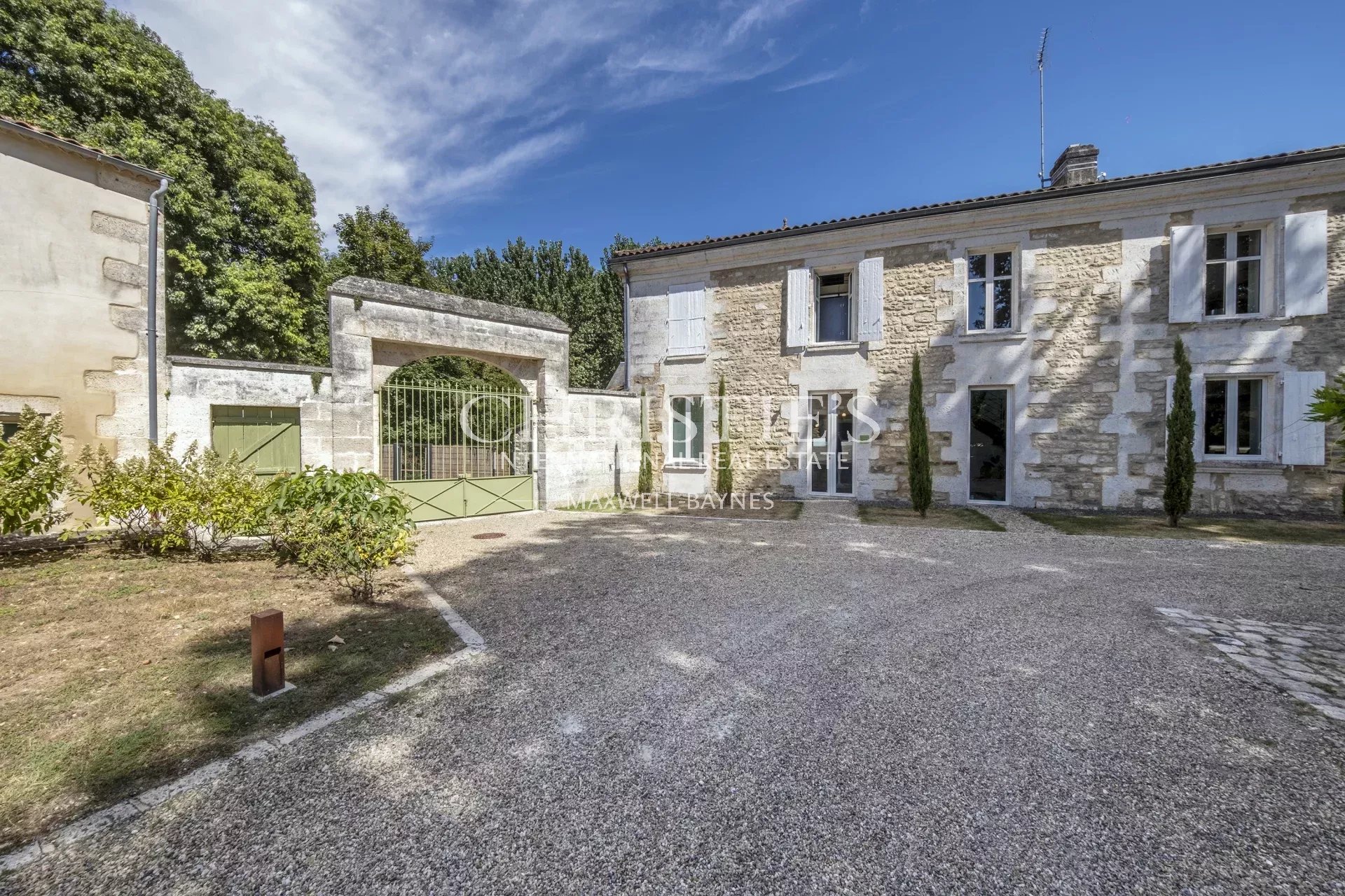 13 Bedroom Villa/Townhouse's Image 57