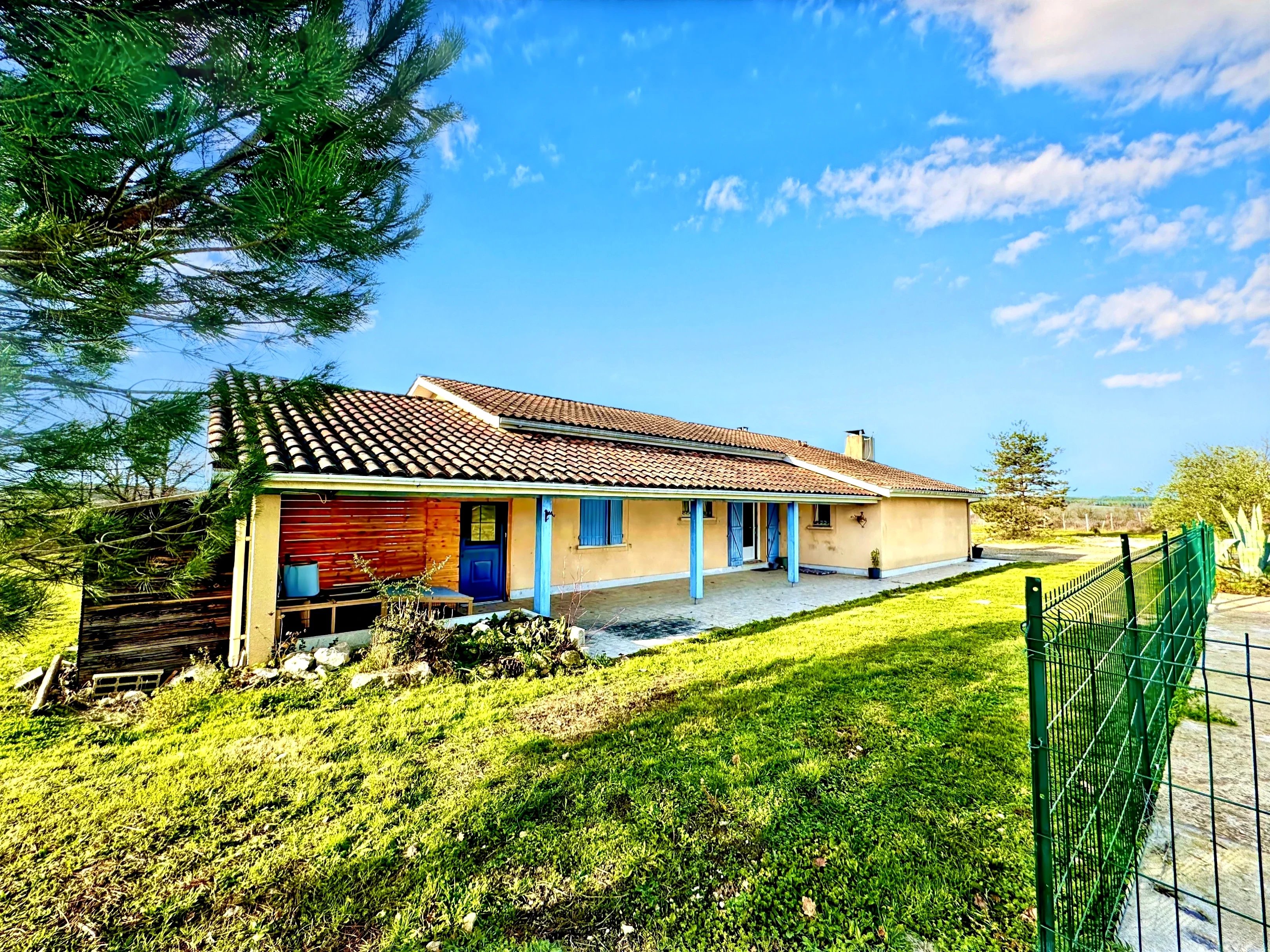 House in Eymet - Image 3