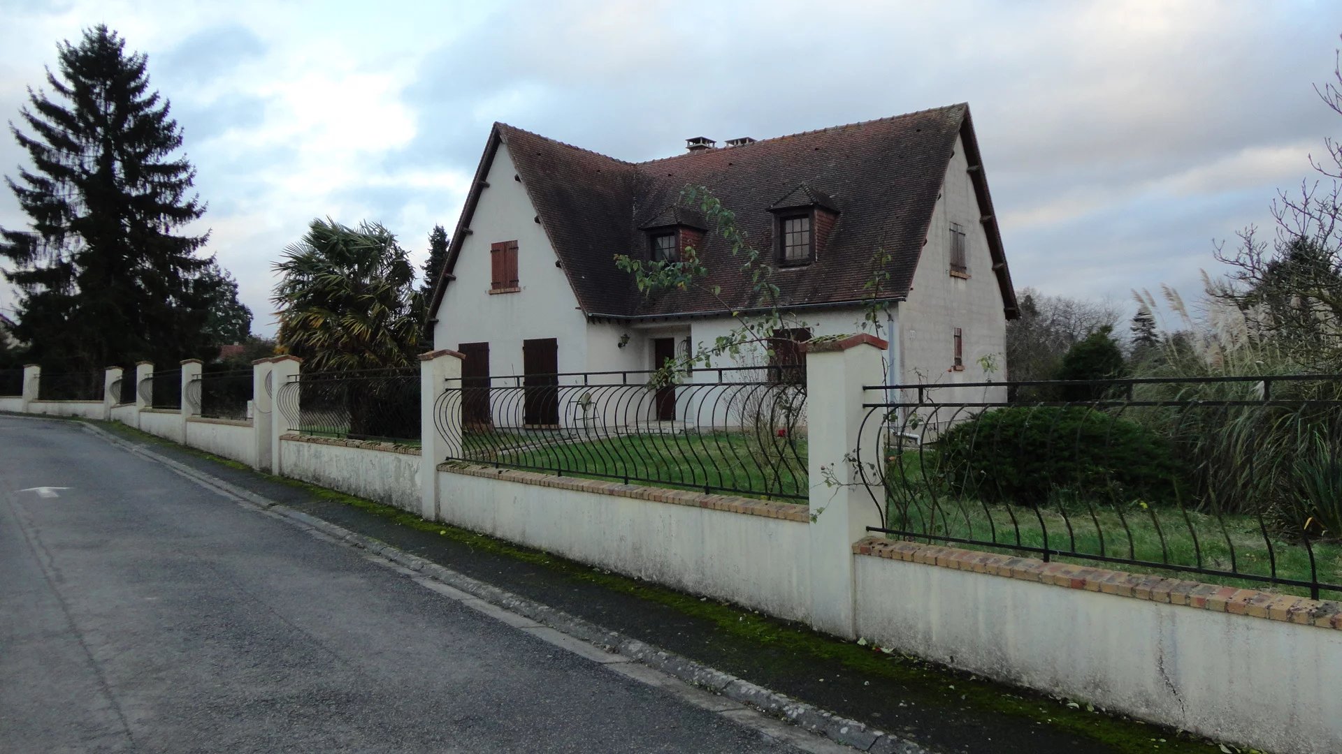 BEAUVAIS A 5 MINUTES BEAU PAVILLON TRADITIONNEL TYPE 6