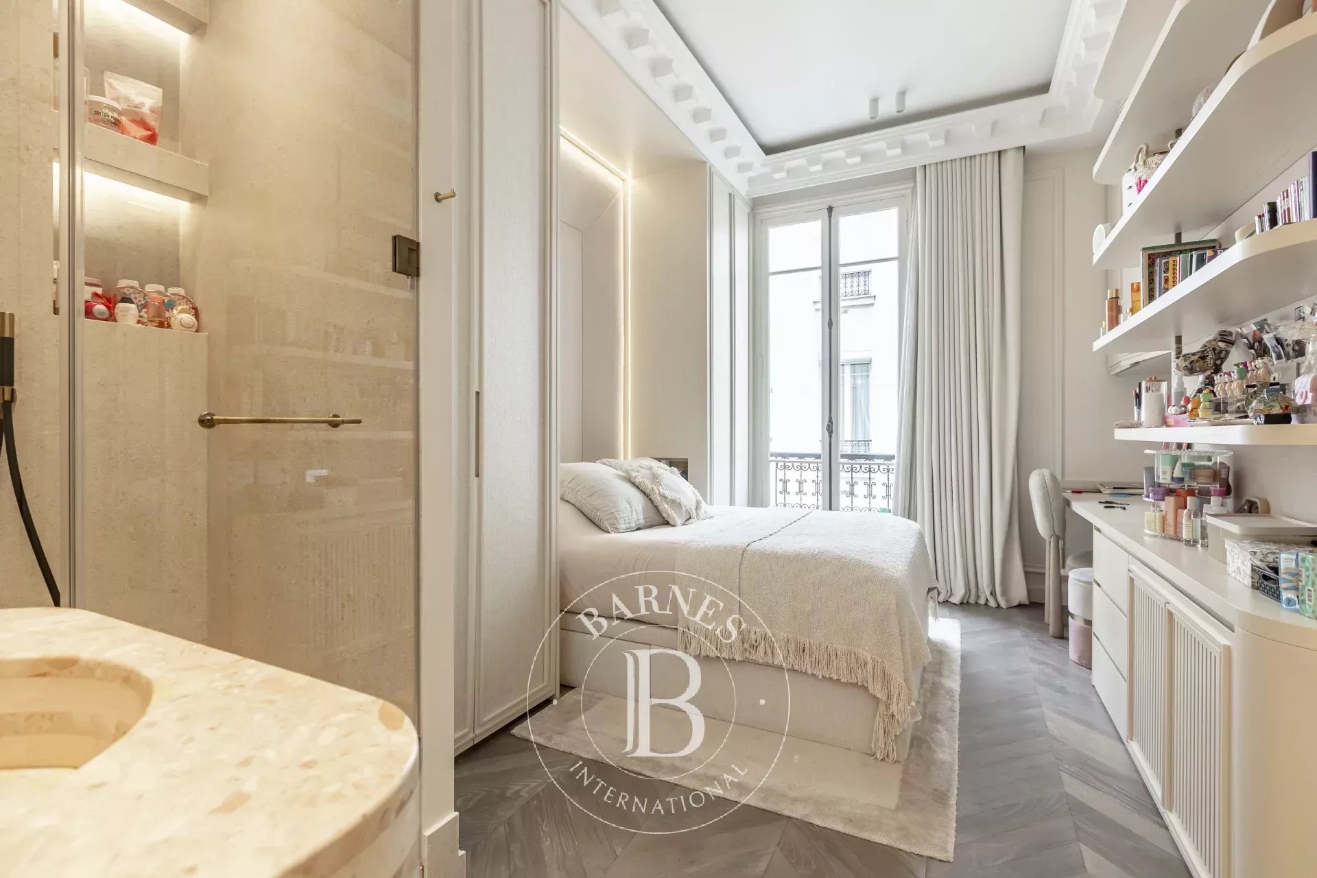 Daire Paris 8ème - picture 19