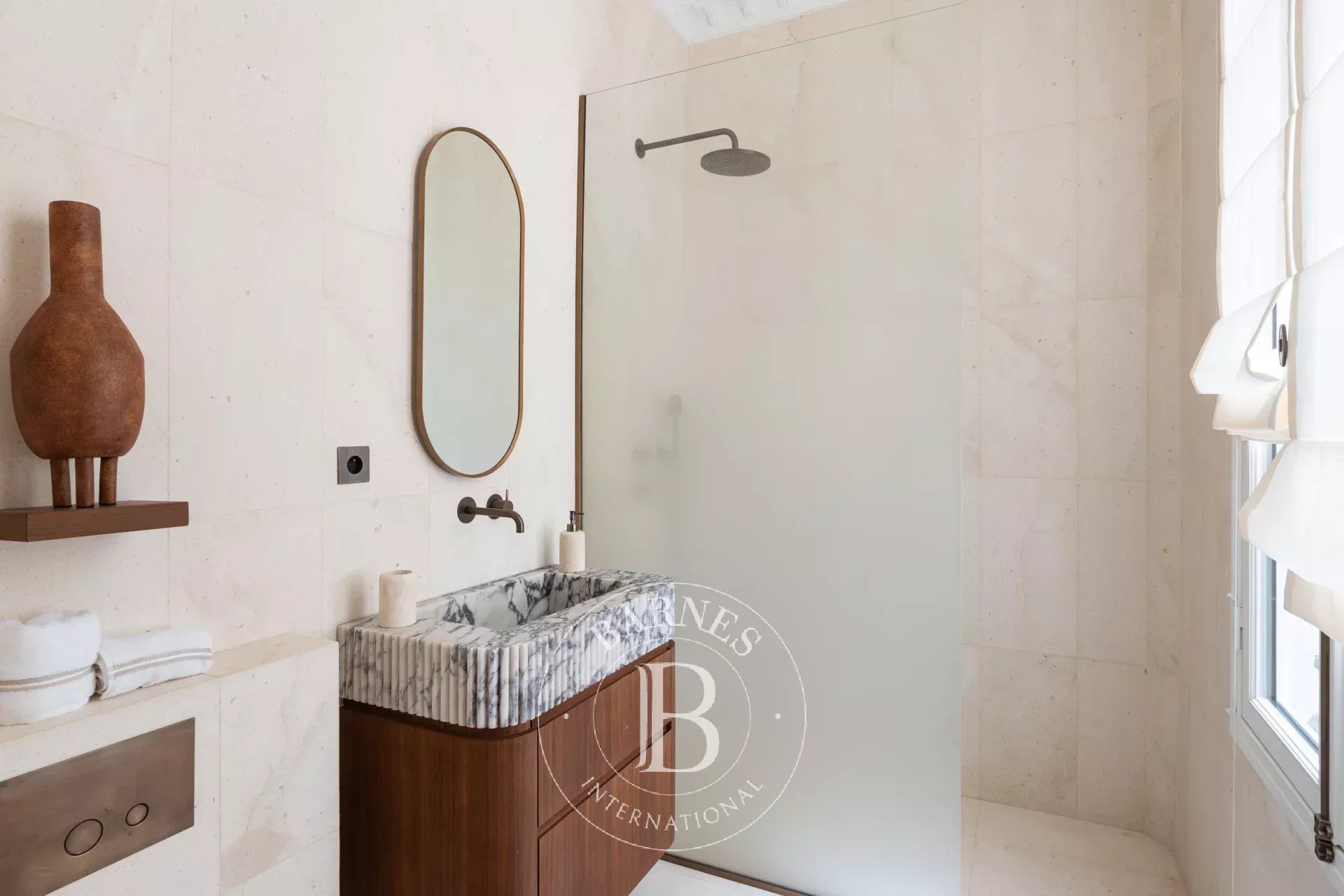 Paris  - Appartement 5 Pi&egrave;ces 2 Chambres - picture 14
