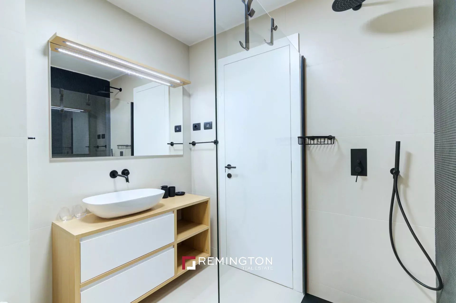 3 Bedroom Apartment/Flat's Image 4