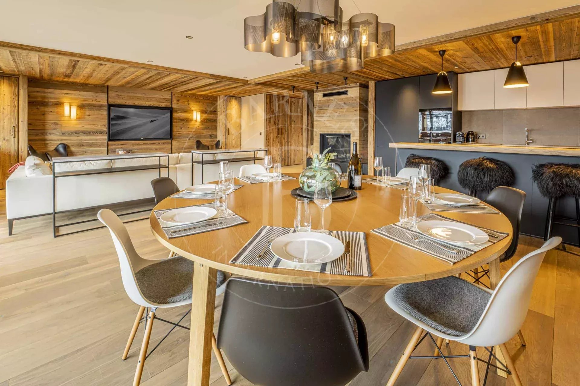 Méribel Superb 5-bedroom duplex apartment at Rond Point des Pistes