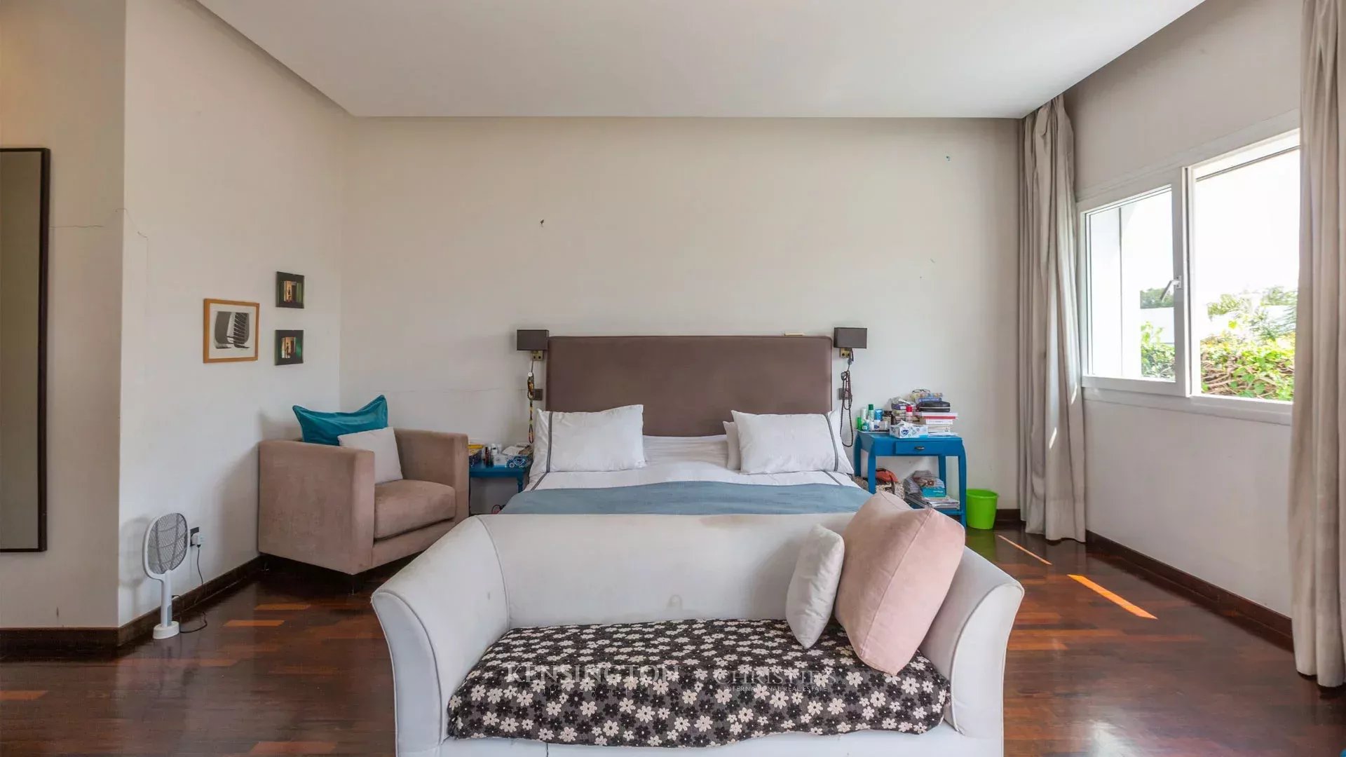 4 Bedroom Villa/Townhouse's Image 3