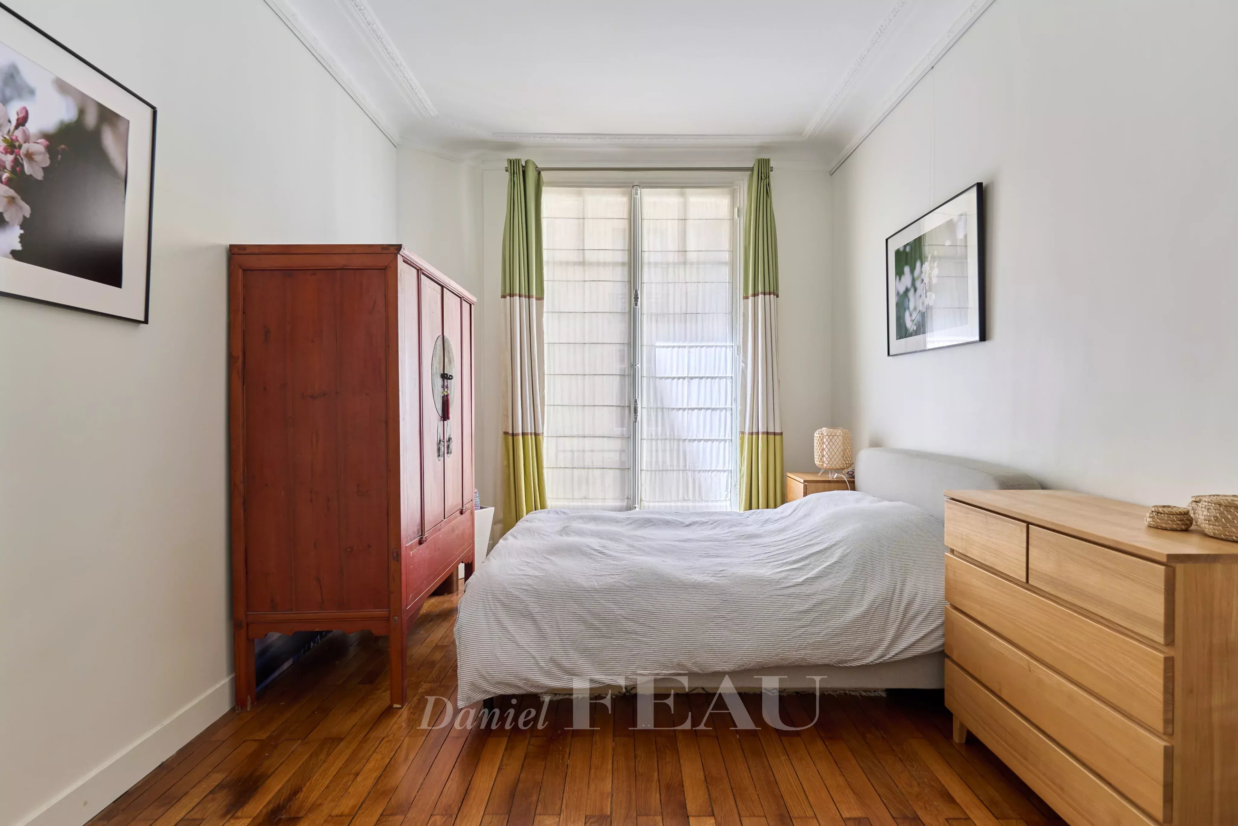 Sale Apartment Paris 16th