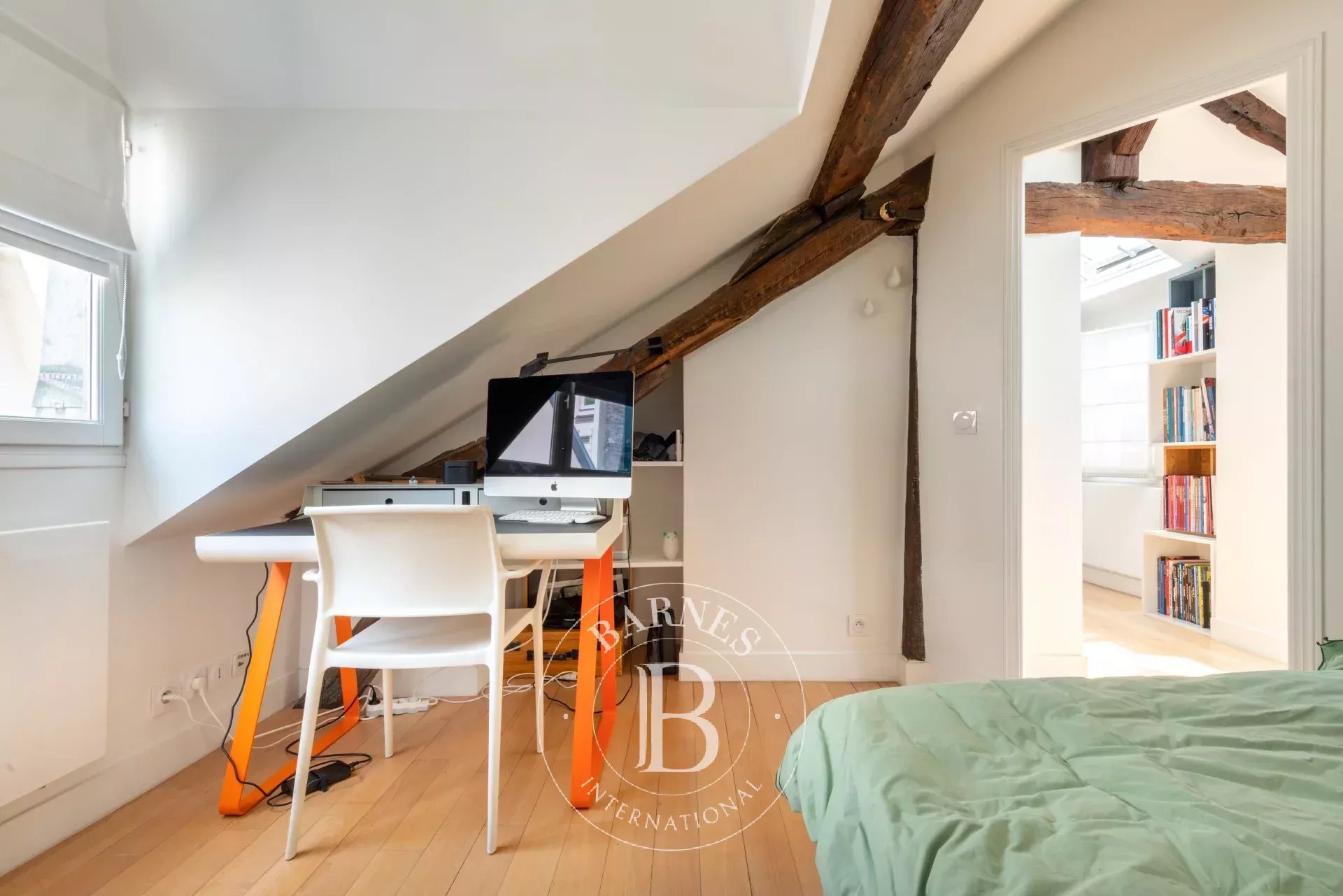 Daire Paris 4ème - picture 12