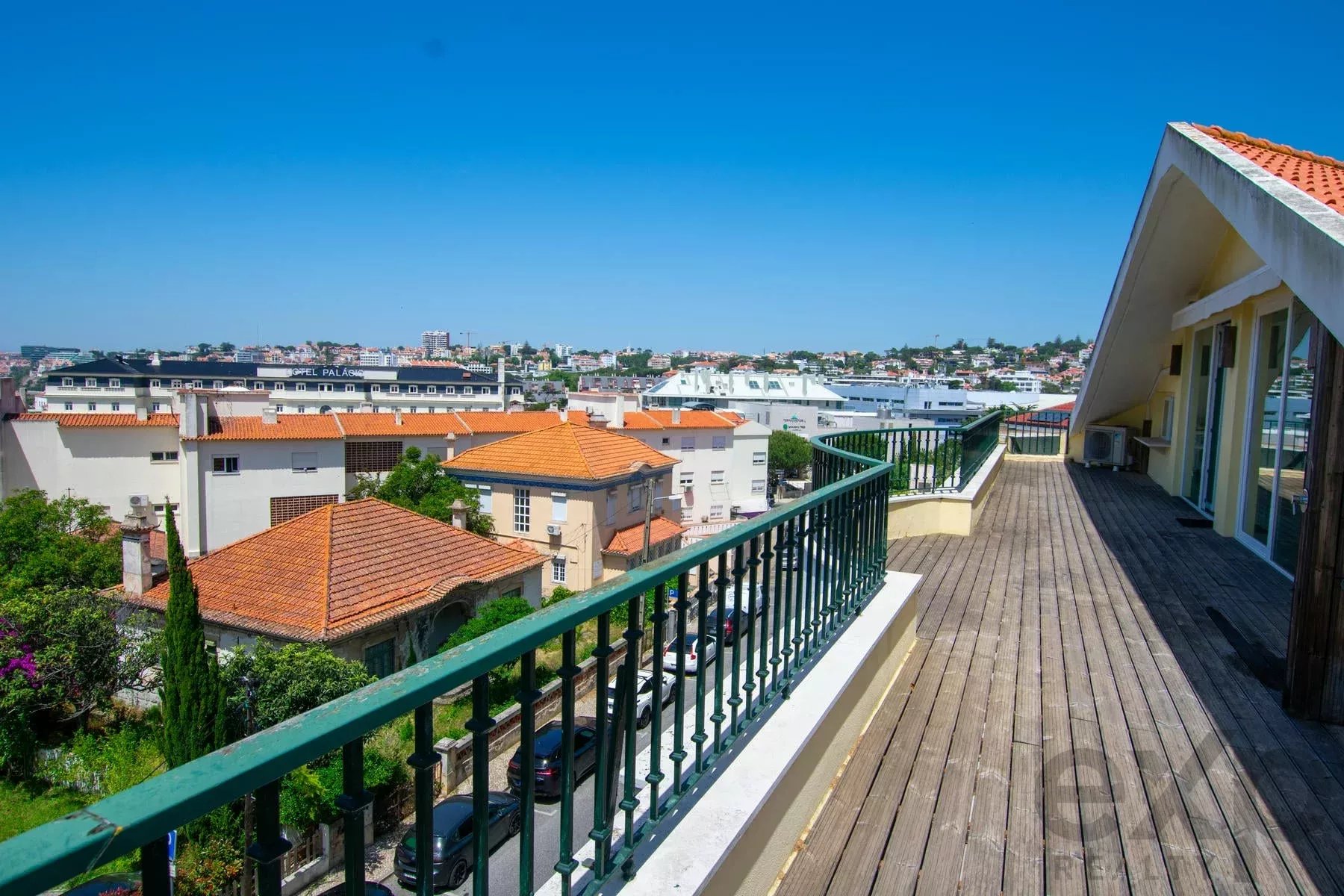 Penthouse Luxury with Sea & Harbour Views in Prime Estoril 85996079 image 39