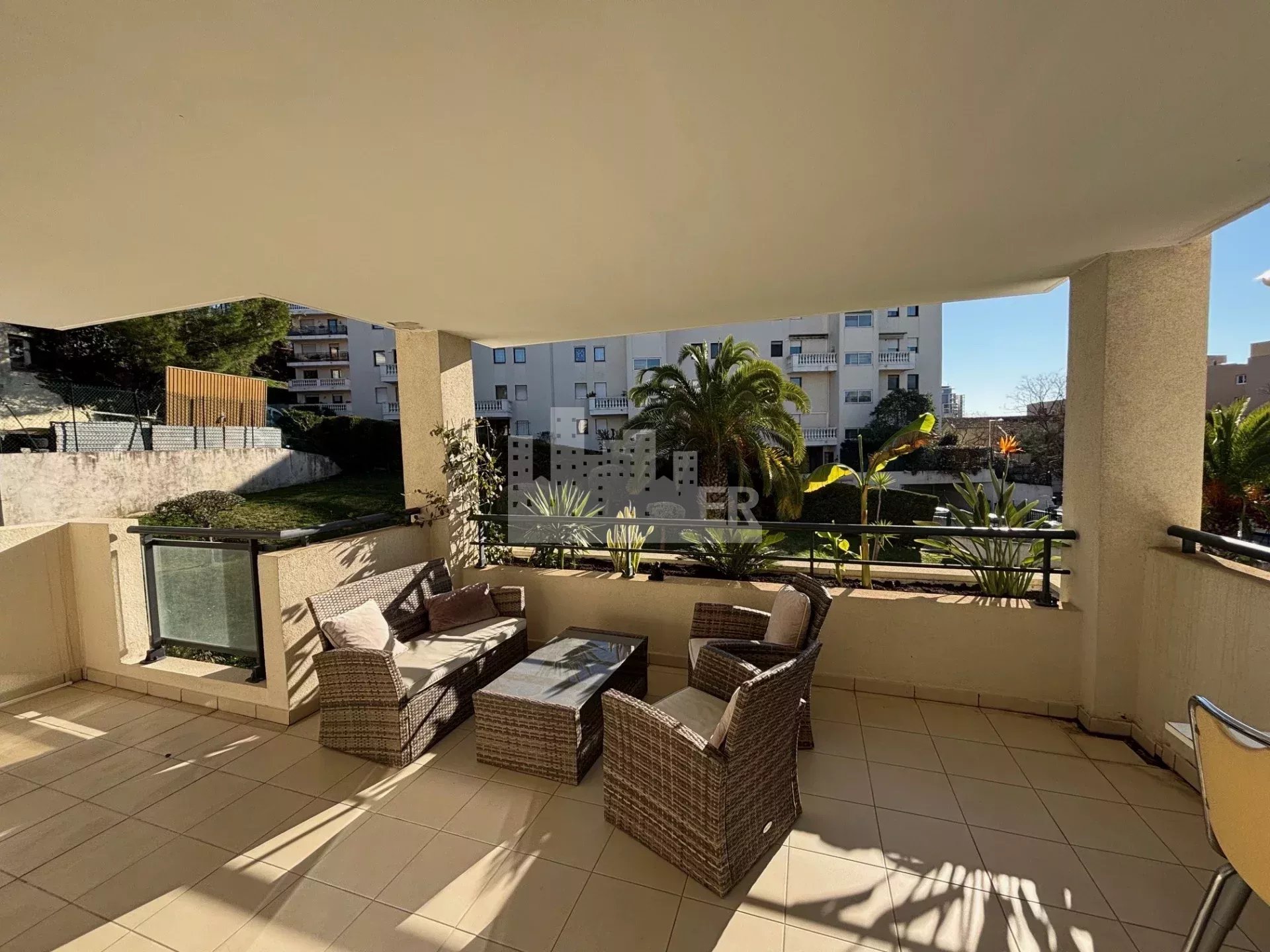 Agence immobilière de 