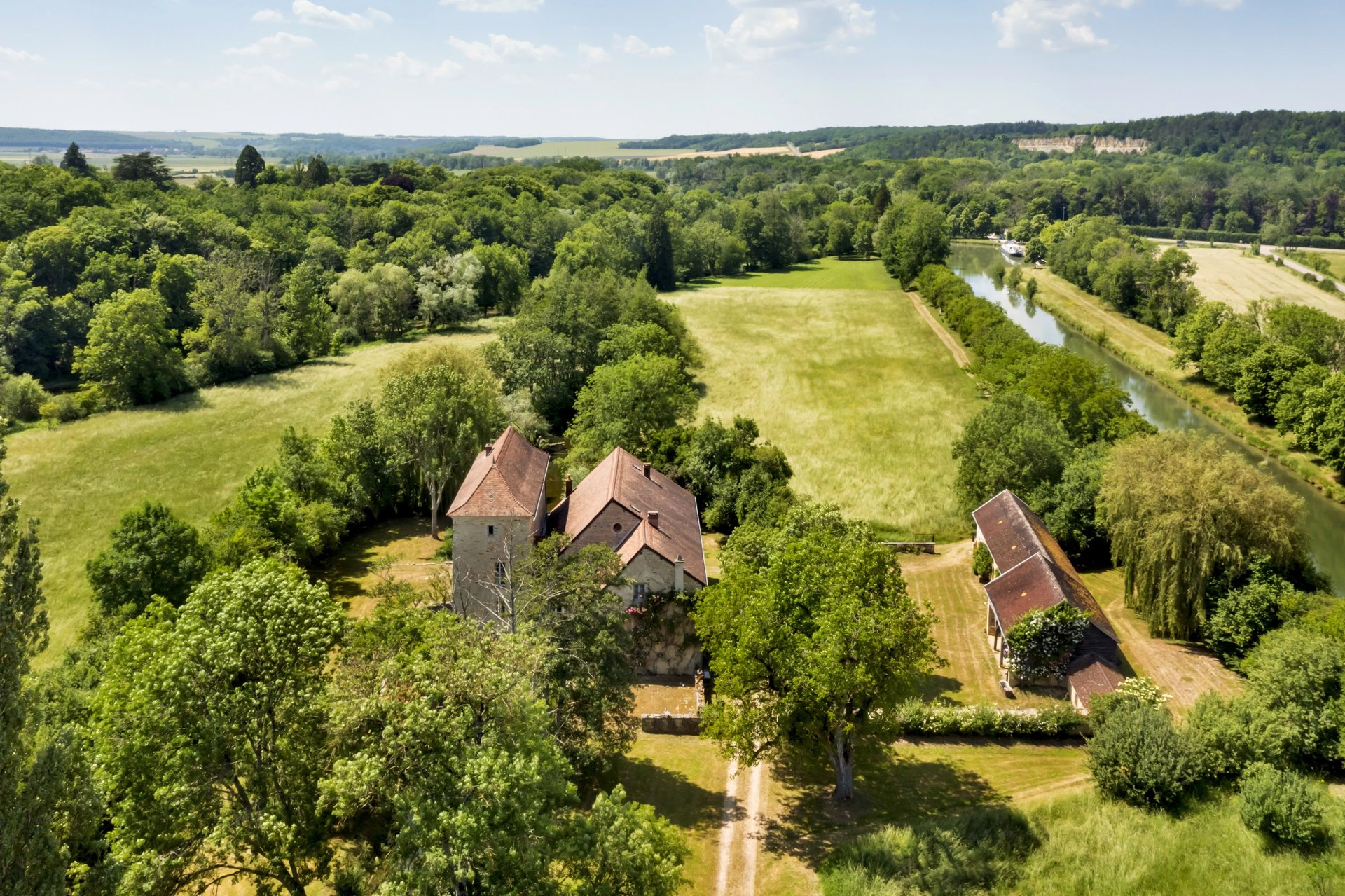 6 Bedroom Villa/Townhouse's Image 19