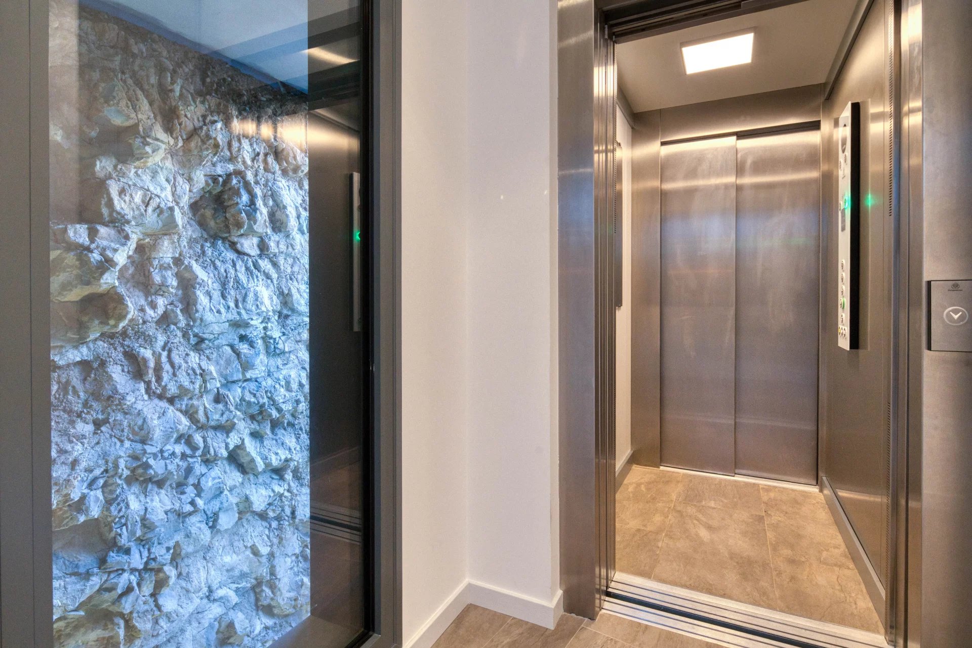 Eze - Villa contemporaine d'exception - vue mer panoramique