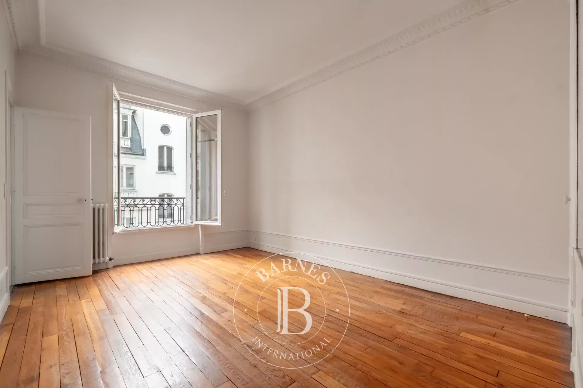 Daire Paris 7ème - picture 9