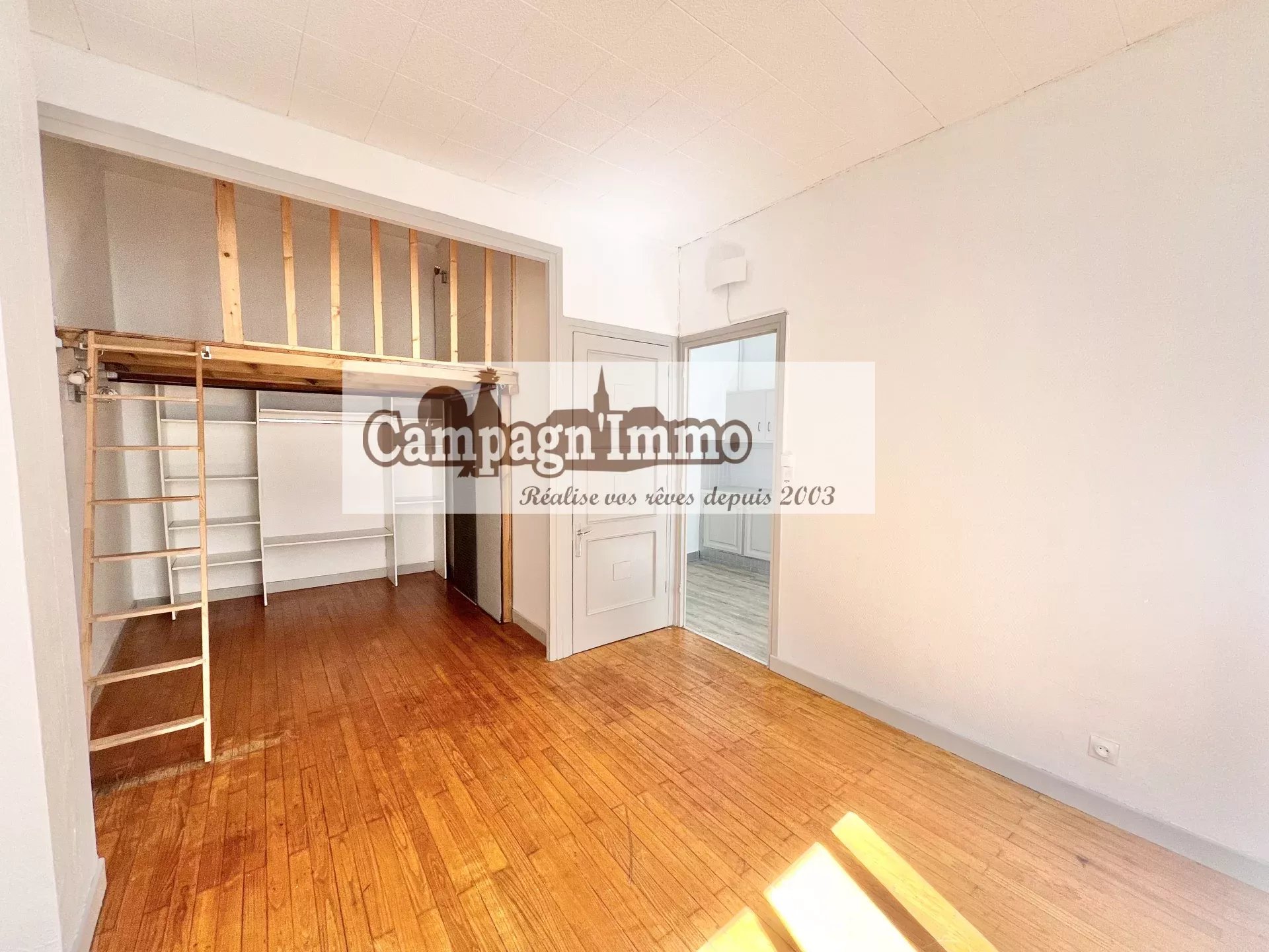 Agence immobilière de 