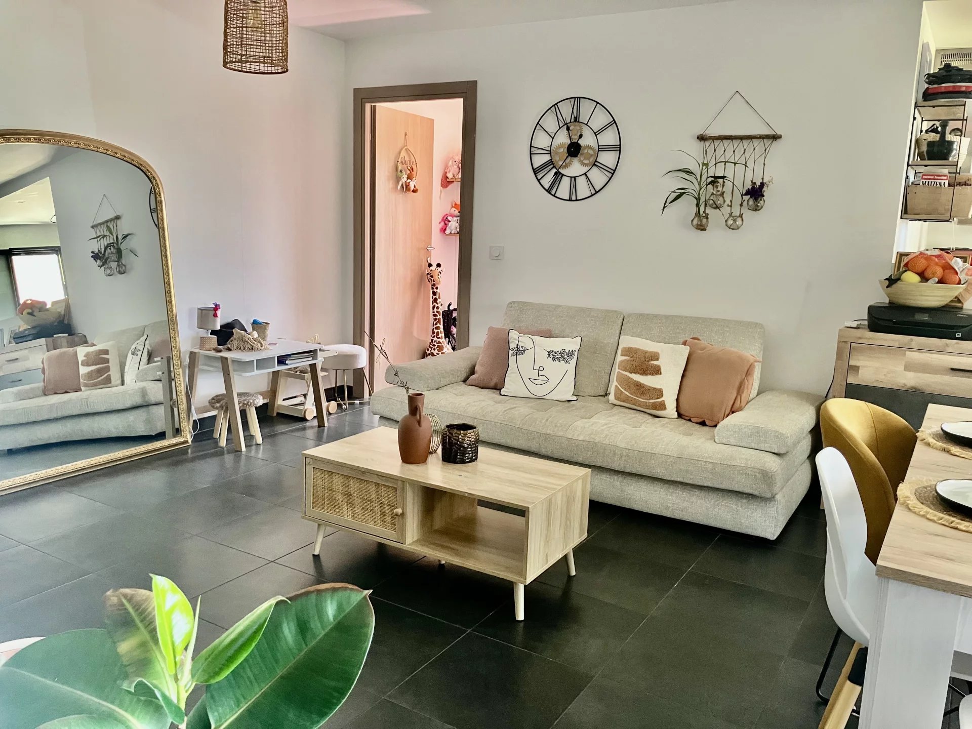 Agence immobilière de 