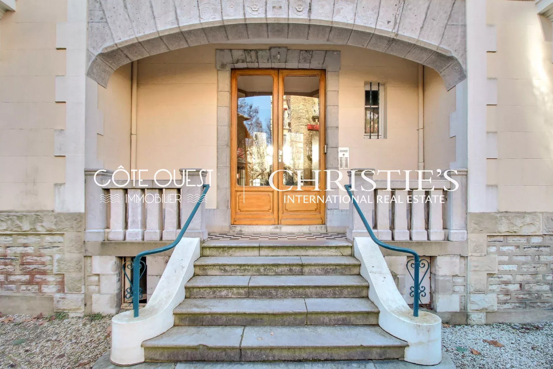 2 Bedroom Apartment/Flat's Image 6