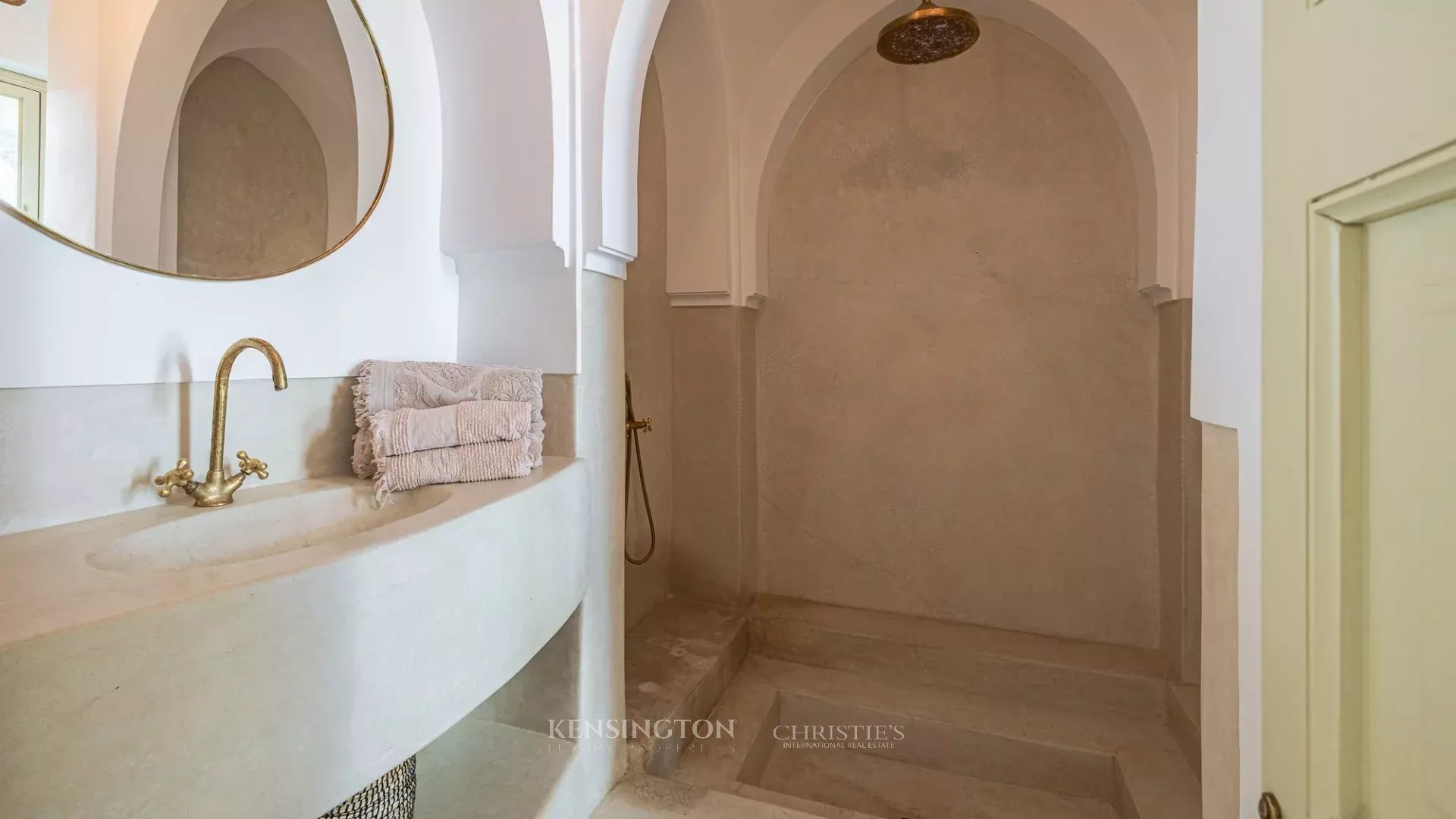 4 Bedroom Villa/Townhouse's Image 23