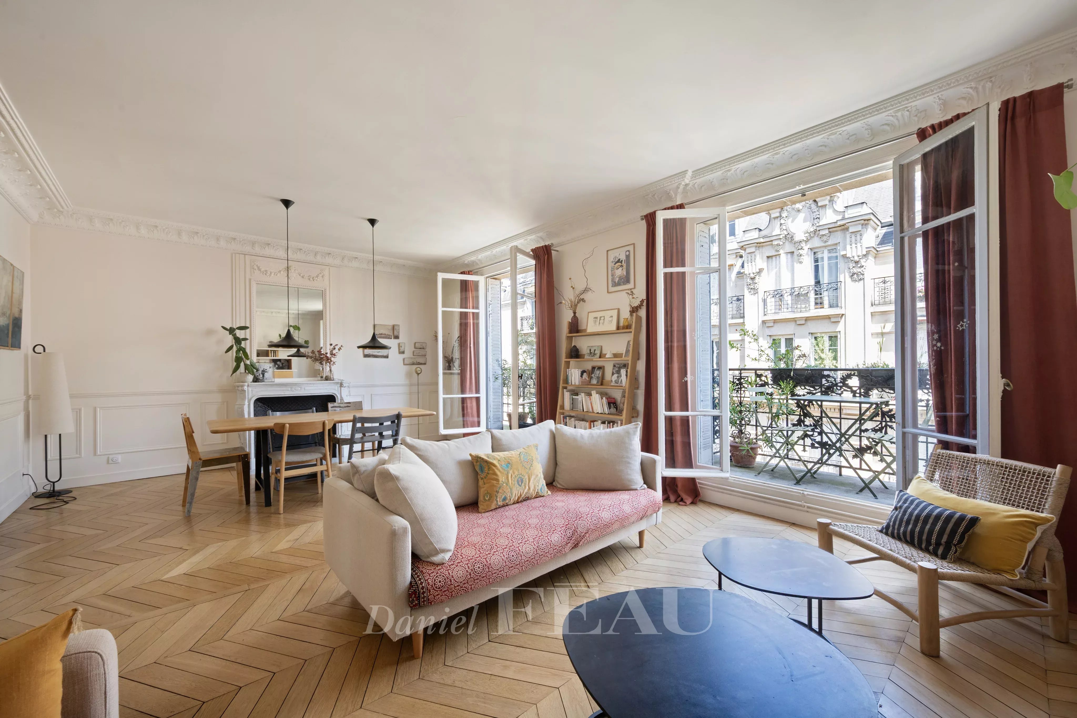 Sale Apartment Paris 7th