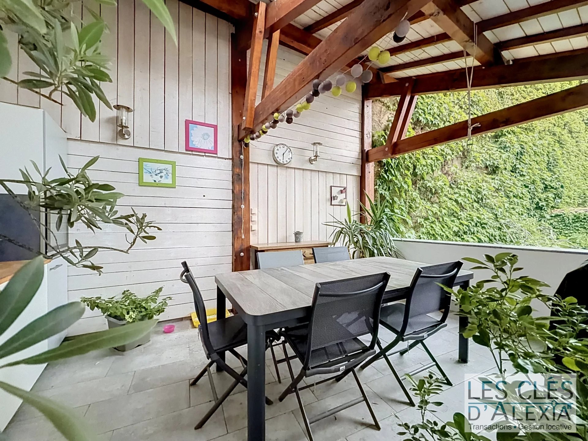 Agence immobilière de 