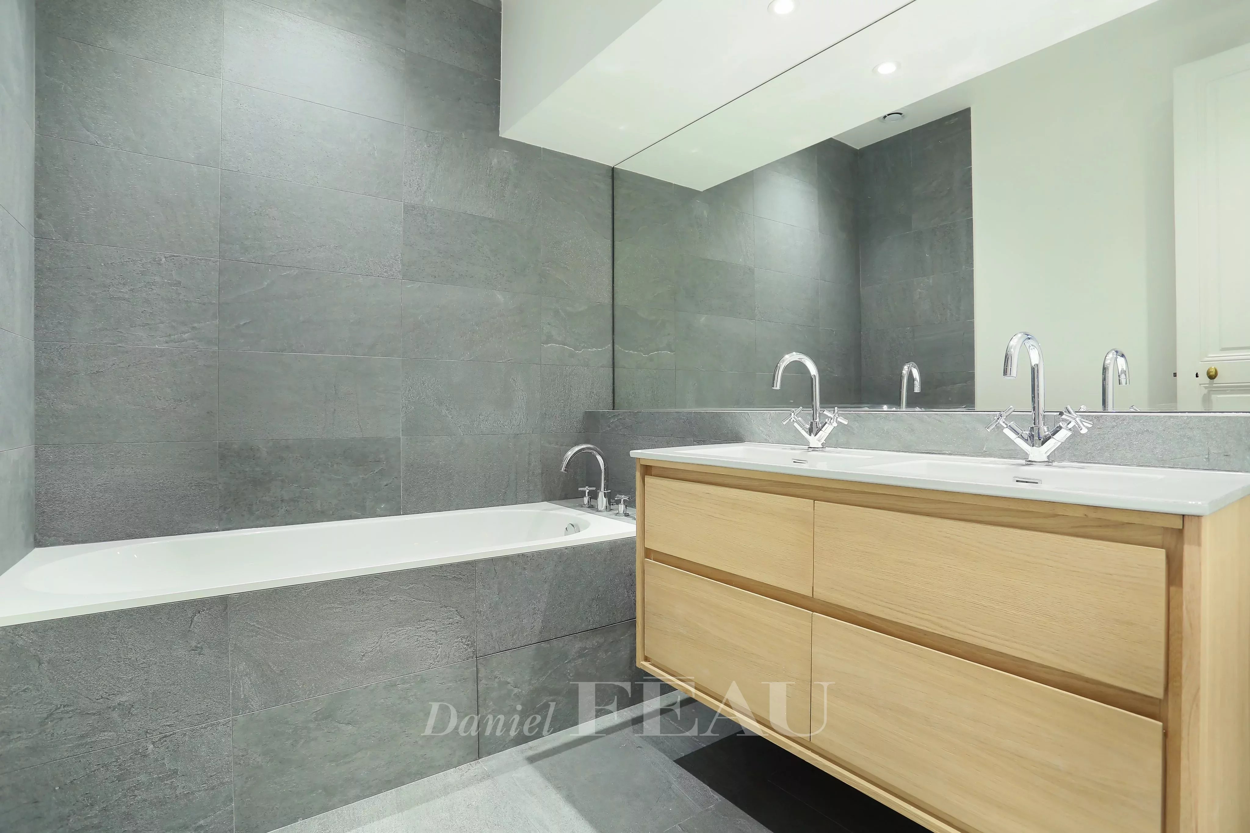 Rental Apartment Paris 16th