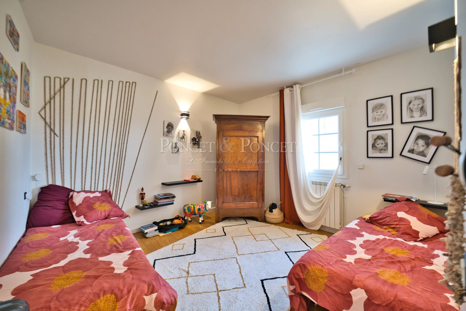 6 Bedroom Villa/Townhouse's Image 10