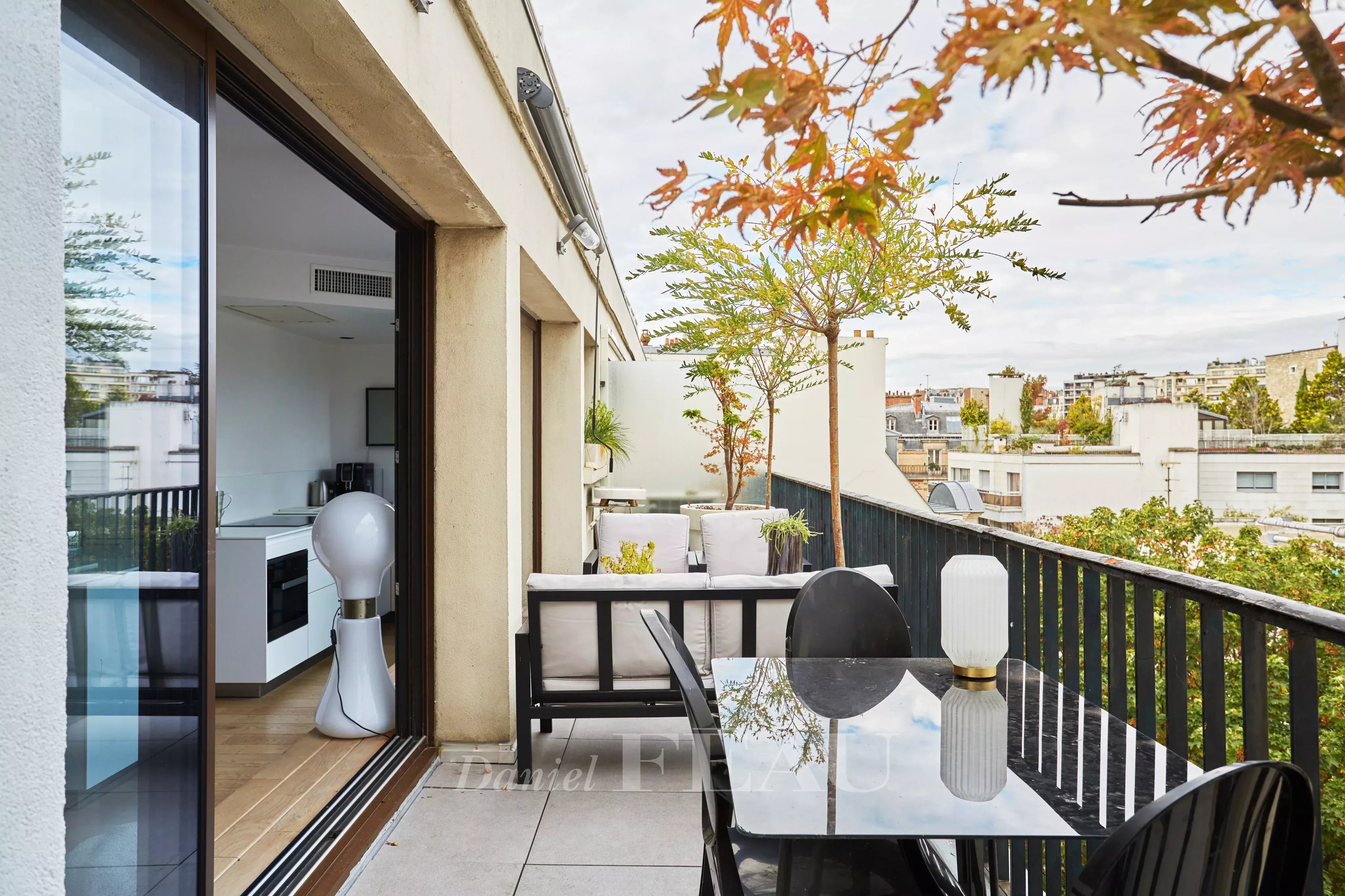 Sale Apartment Paris 16th