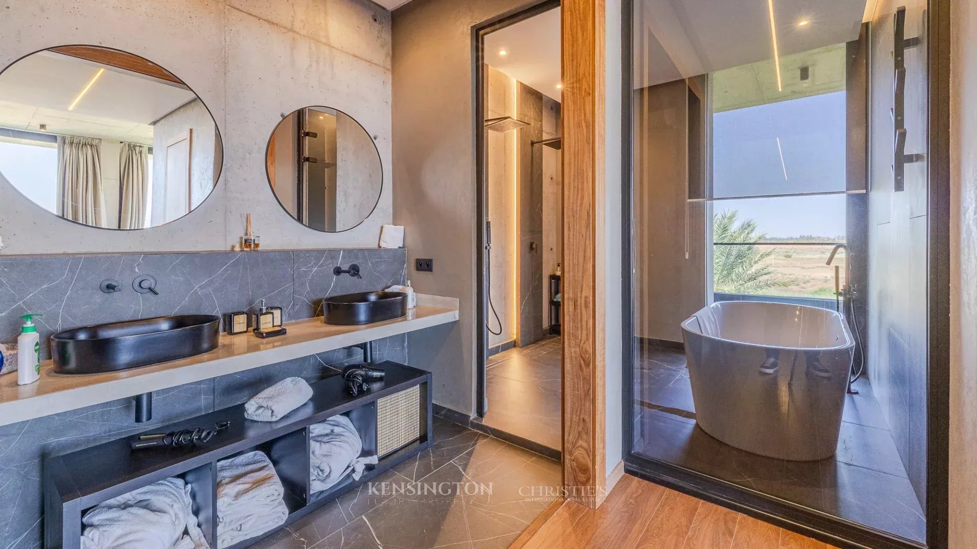 5 Bedroom Villa/Townhouse's Image 25