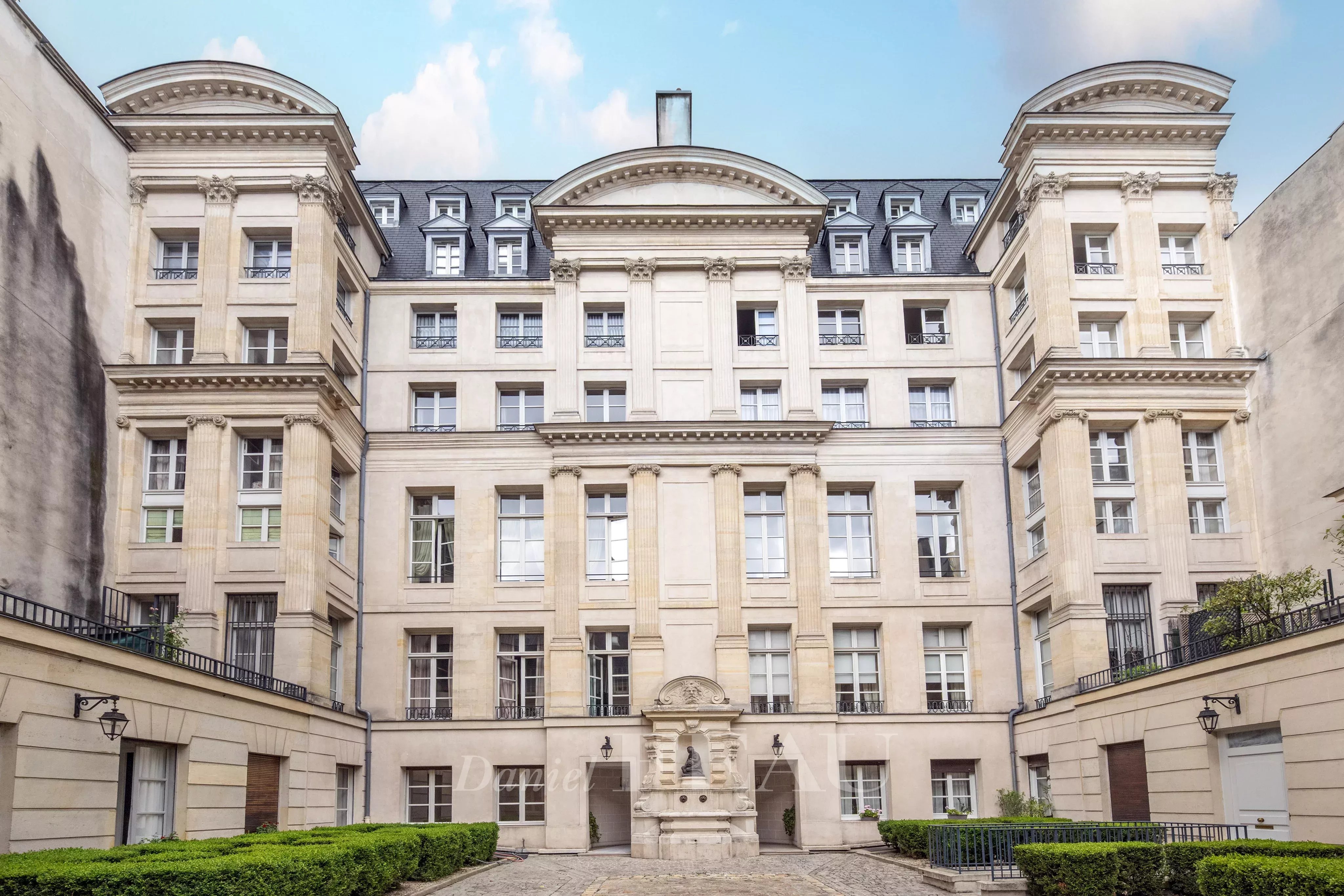 Sale Apartment Paris 4th