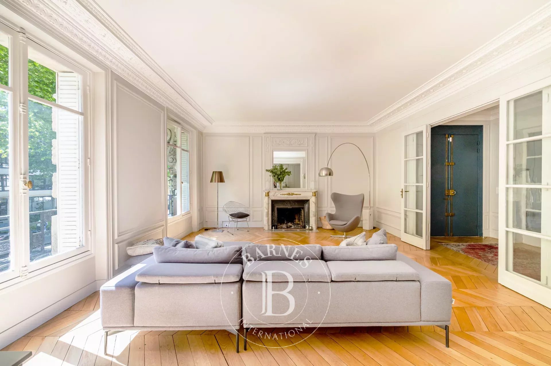 Neuilly Peretti Mairie - renovated family apartment with reception rooms - picture 5