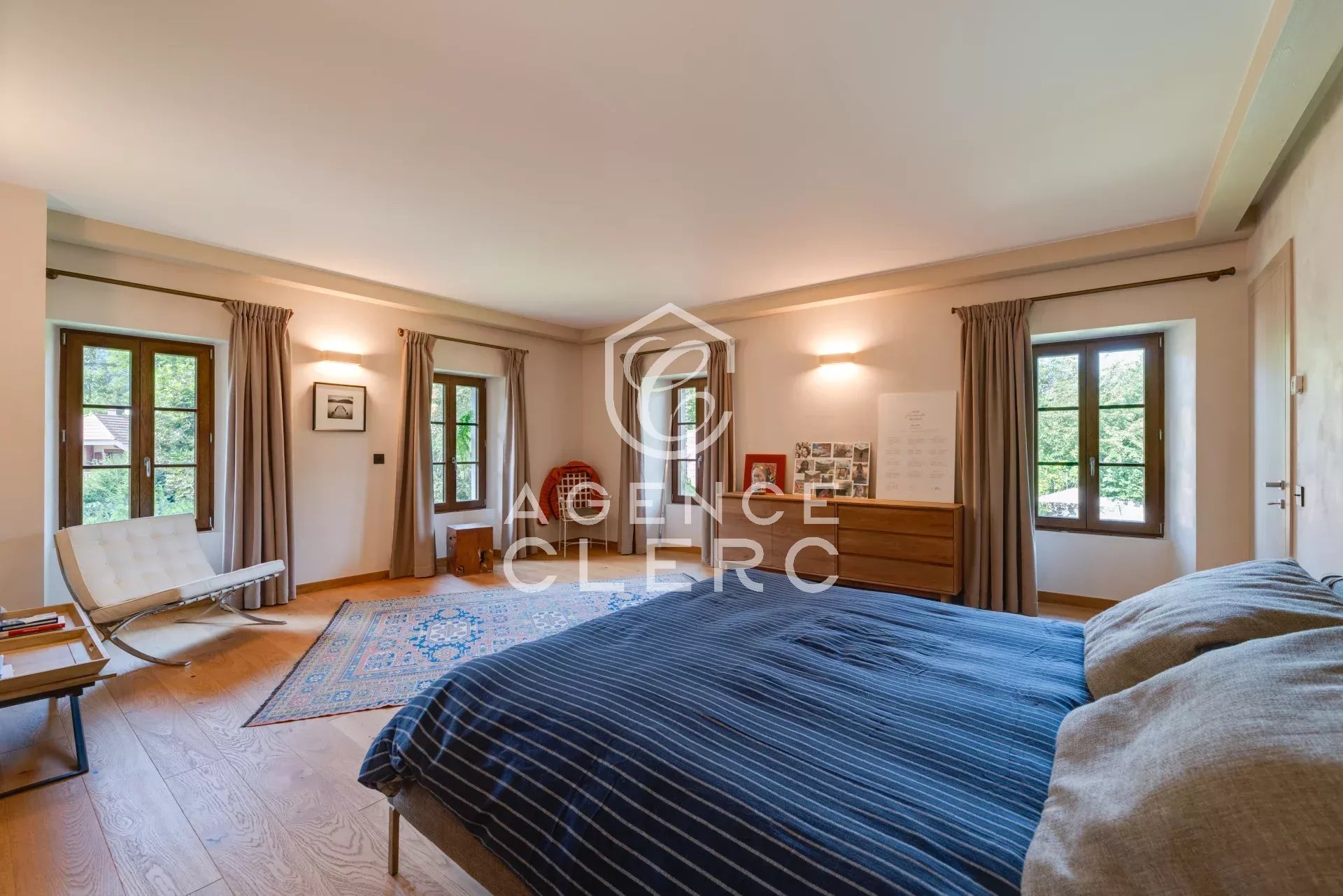 6 Bedroom Villa/Townhouse's Image 17