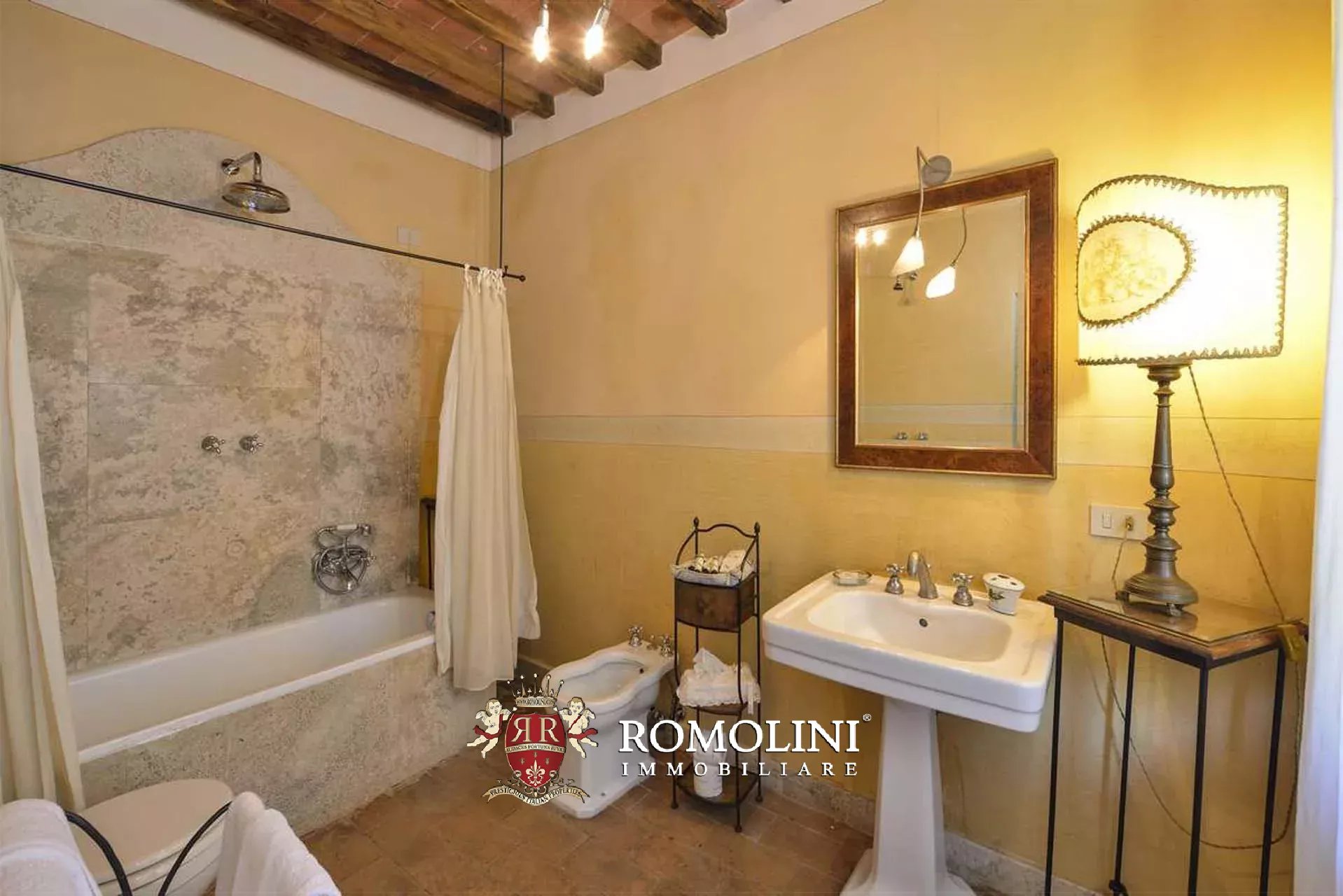15 Bedroom Villa/Townhouse's Image 56