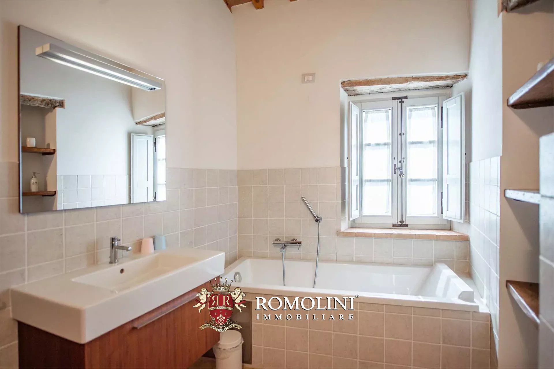 25 Bedroom Villa/Townhouse's Image 65