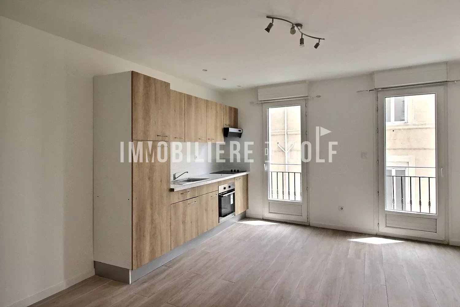 Agence immobilière de 