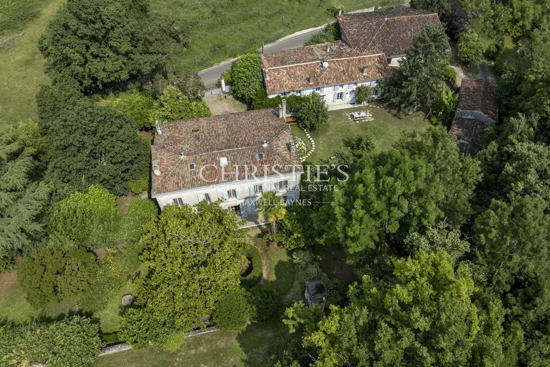 9 Bedroom Villa/Townhouse's Image 4